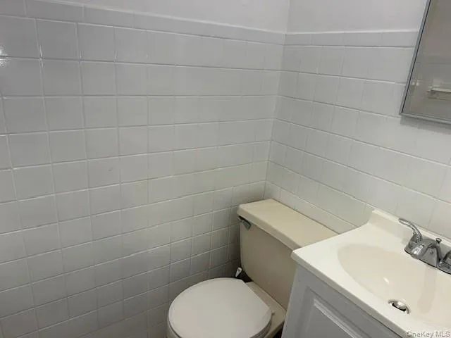3084 Harding Avenue, New York, NY , With , 3 Bedroom , and , 5 Room , 1 Bathroom , For , Residential Lease , For Rent , 1064331 , MLSID,1064331 3084 Harding Avenue, New York, NY , With , 3 Bedroom , and , 5 Room , 1 Bathroom , For , Residential Lease , For Rent , 1064331 , MLSID,1064331