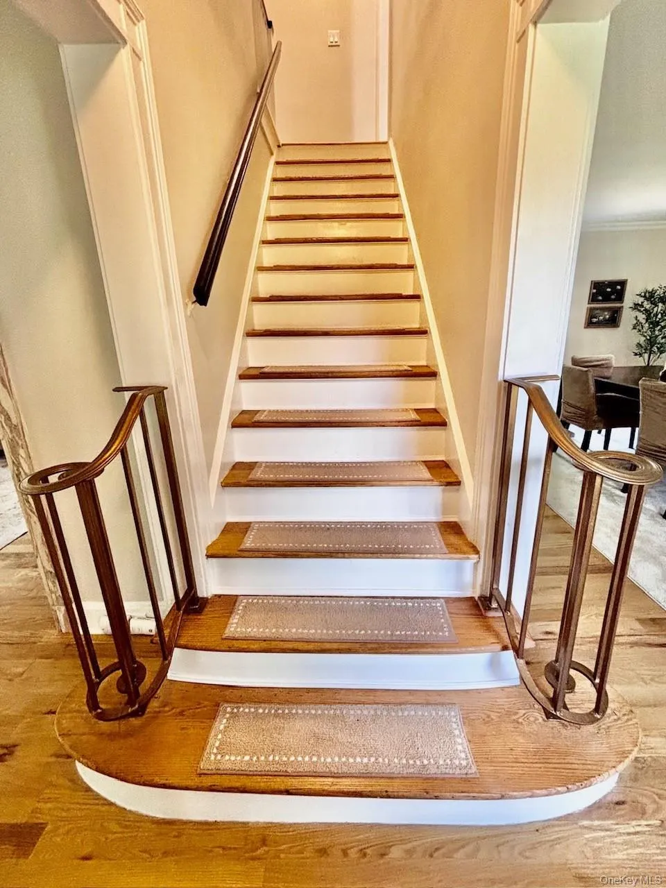 50 Forest Circle, New Rochelle, NY, 5 Bedrooms Bedrooms, 10 Rooms Rooms,4 BathroomsBathrooms,Residential Lease,For Rent,Forest,0,1064340 50 Forest Circle, New Rochelle, NY, 5 Bedrooms Bedrooms, 10 Rooms Rooms,4 BathroomsBathrooms,Residential Lease,For Rent,Forest,0,1064340