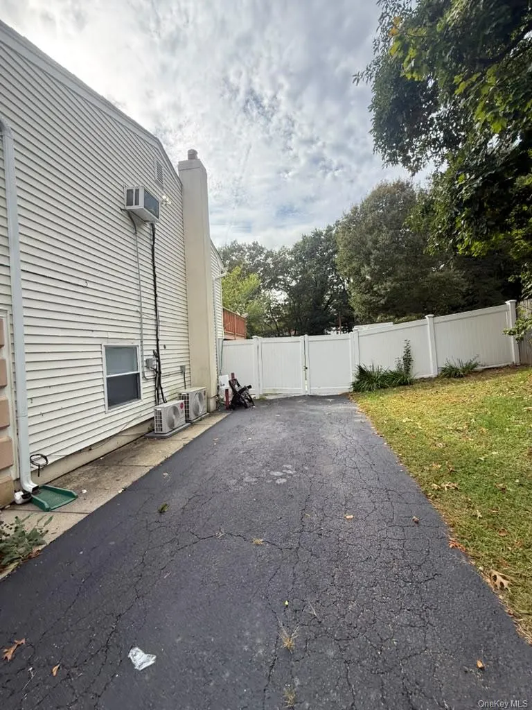 66 Port Avenue, Islip, NY , With , 3 Bedroom , and , 3 Room , 1 Bathroom , For , Residential Lease , For Rent , 1064351 , MLSID,1064351 66 Port Avenue, Islip, NY , With , 3 Bedroom , and , 3 Room , 1 Bathroom , For , Residential Lease , For Rent , 1064351 , MLSID,1064351