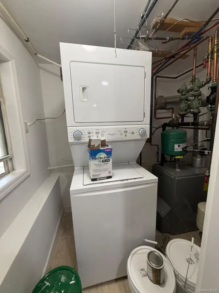 66 Port Avenue, Islip, NY , With , 3 Bedroom , and , 3 Room , 1 Bathroom , For , Residential Lease , For Rent , 1064351 , MLSID,1064351 66 Port Avenue, Islip, NY , With , 3 Bedroom , and , 3 Room , 1 Bathroom , For , Residential Lease , For Rent , 1064351 , MLSID,1064351