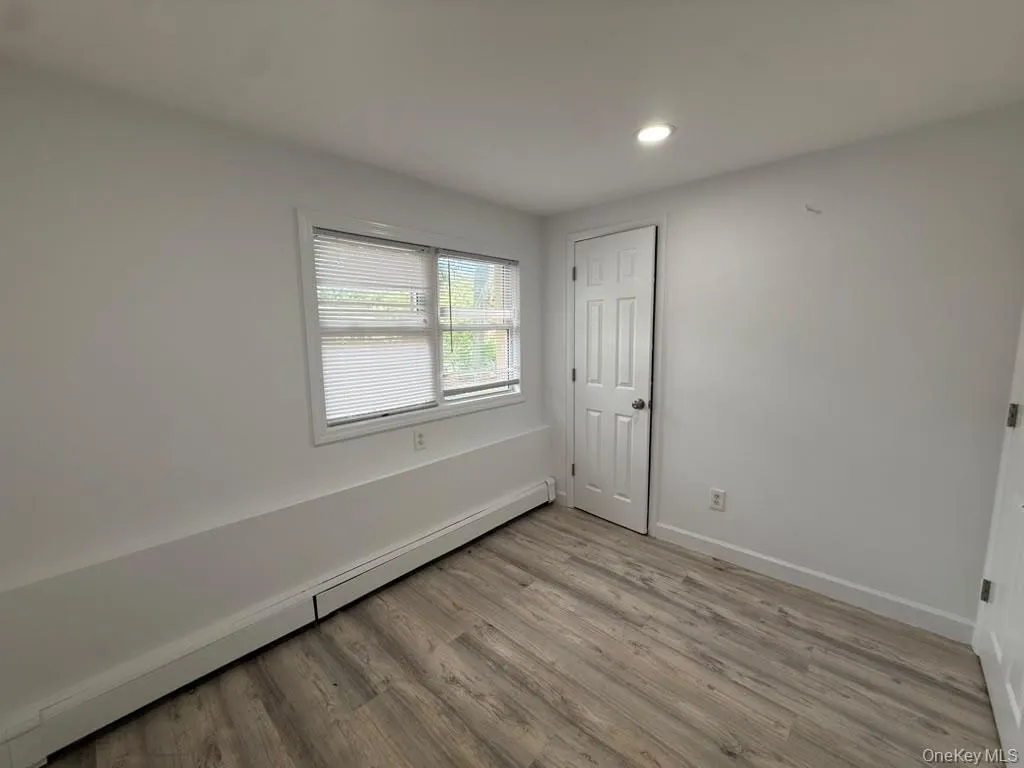 66 Port Avenue, Islip, NY , With , 3 Bedroom , and , 3 Room , 1 Bathroom , For , Residential Lease , For Rent , 1064351 , MLSID,1064351 66 Port Avenue, Islip, NY , With , 3 Bedroom , and , 3 Room , 1 Bathroom , For , Residential Lease , For Rent , 1064351 , MLSID,1064351