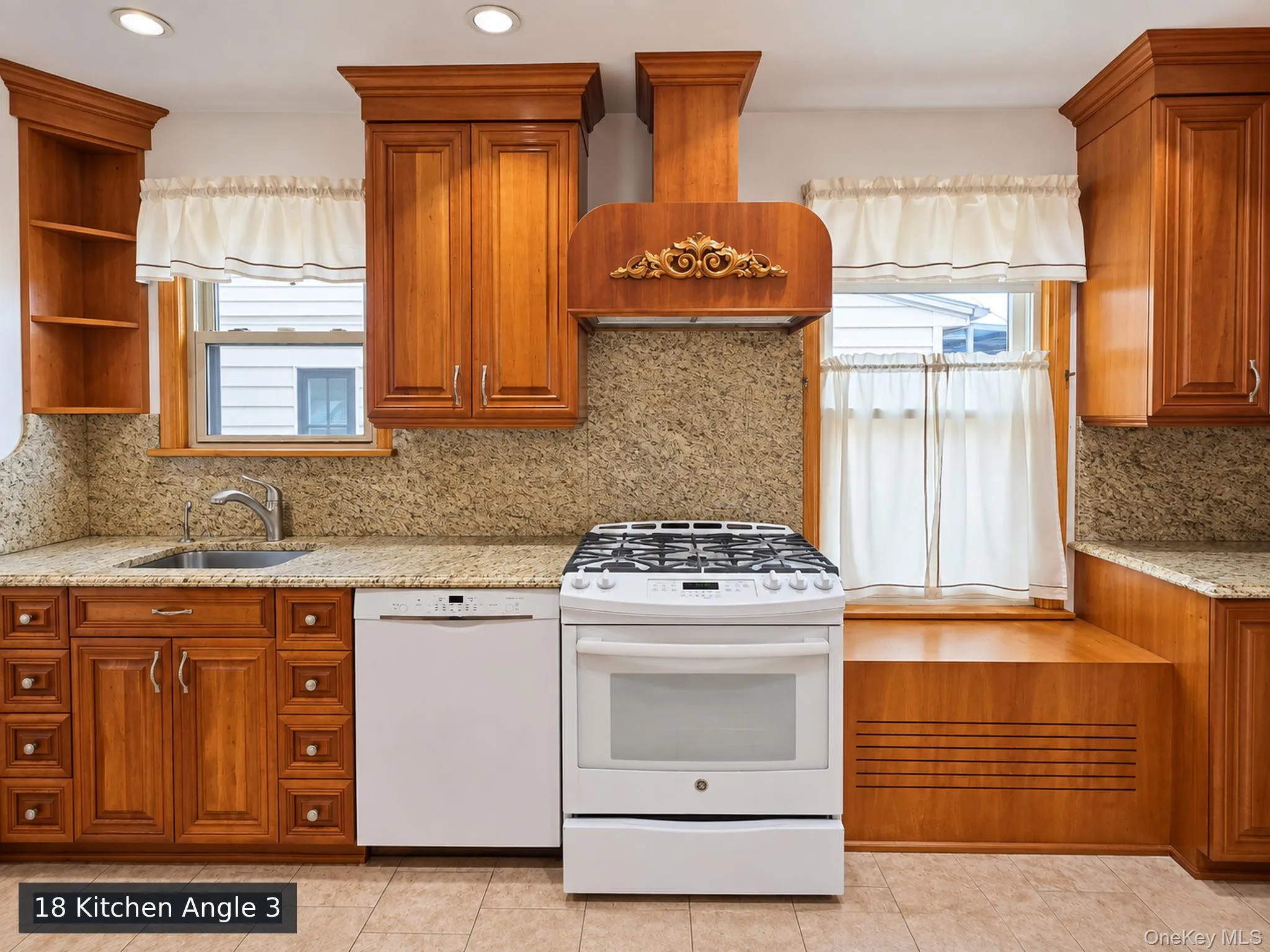 7905 Woodhaven Boulevard, New York, NY, 5 Bedrooms Bedrooms, 7 Rooms Rooms,1 BathroomBathrooms,Residential Lease,For Rent,Woodhaven,0,1064357 7905 Woodhaven Boulevard, New York, NY, 5 Bedrooms Bedrooms, 7 Rooms Rooms,1 BathroomBathrooms,Residential Lease,For Rent,Woodhaven,0,1064357