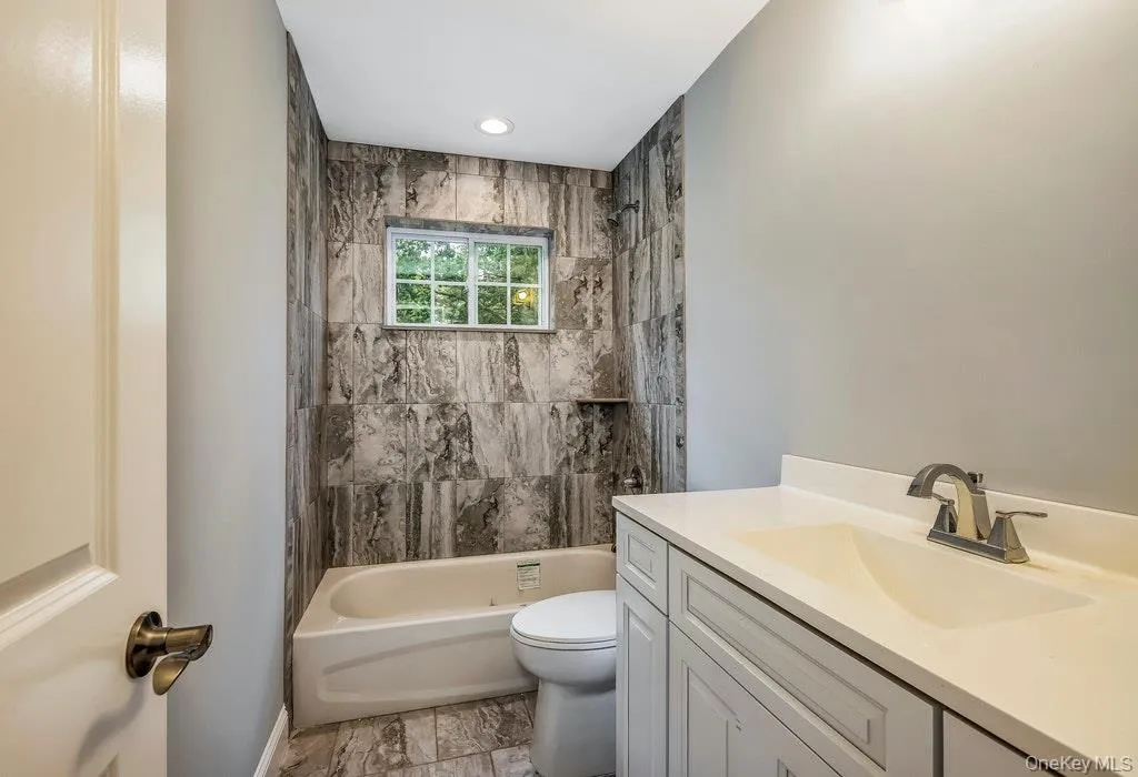 N/C Fairway Lane, Brookhaven, NY, 3 Bedrooms Bedrooms, 6 Rooms Rooms,2 BathroomsBathrooms,Residential,For Rent,Fairway,0,1064362 N/C Fairway Lane, Brookhaven, NY, 3 Bedrooms Bedrooms, 6 Rooms Rooms,2 BathroomsBathrooms,Residential,For Rent,Fairway,0,1064362