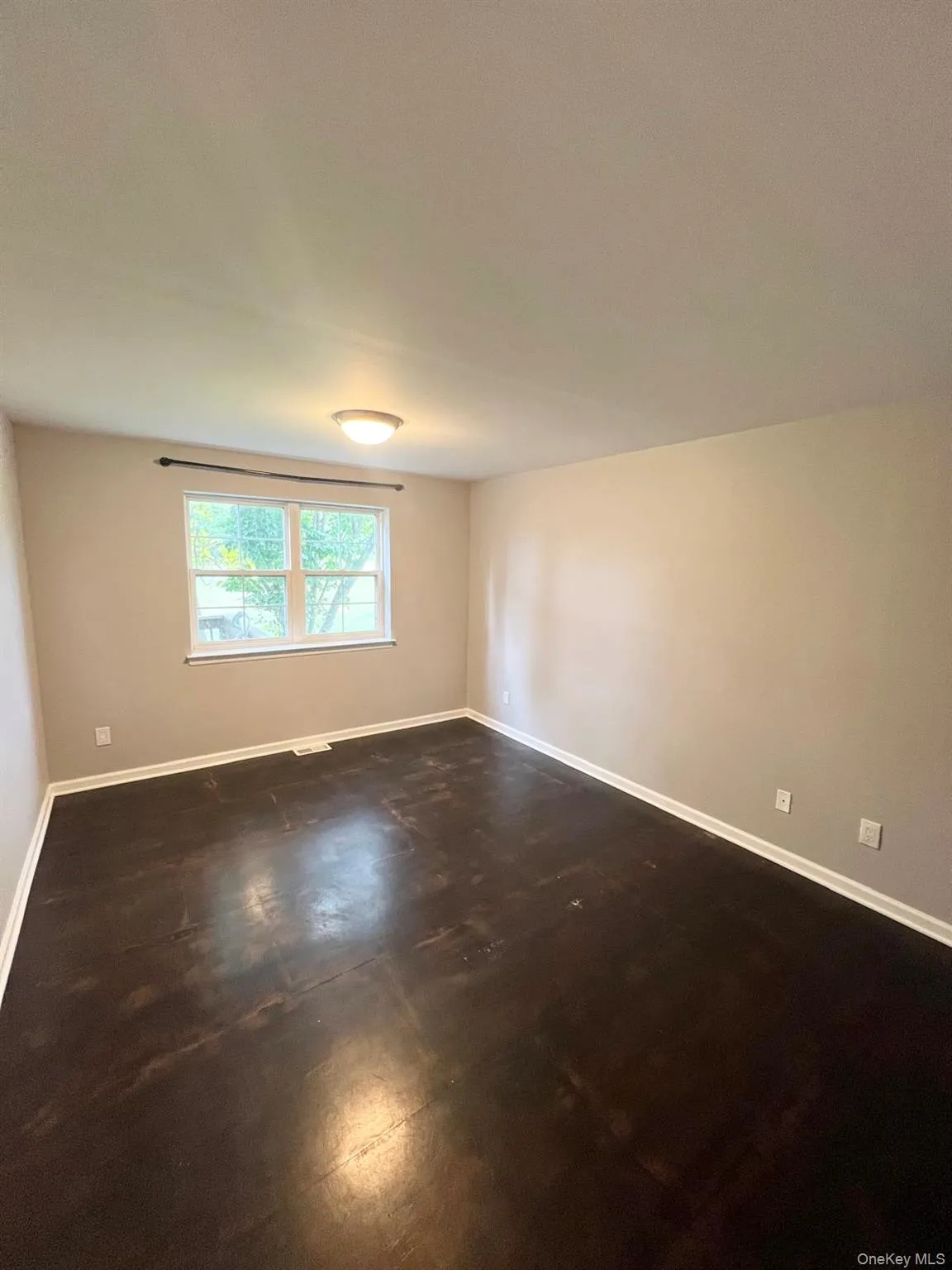 20-22 Broadlawn Drive, Islip, NY , With , 1 Bedroom , and , 4 Room , 1 Bathroom , For , Residential Lease , For Rent , 1064382 , MLSID,1064382 20-22 Broadlawn Drive, Islip, NY , With , 1 Bedroom , and , 4 Room , 1 Bathroom , For , Residential Lease , For Rent , 1064382 , MLSID,1064382