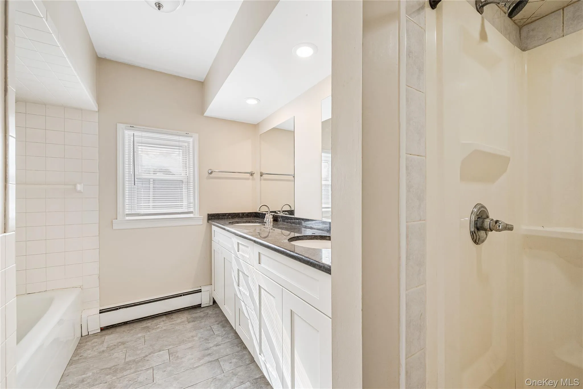 217 Orange Turnpike, Ramapo, NY, 3 Bedrooms Bedrooms, 8 Rooms Rooms,2 BathroomsBathrooms,Residential Lease,For Rent,Orange,0,1064392 217 Orange Turnpike, Ramapo, NY, 3 Bedrooms Bedrooms, 8 Rooms Rooms,2 BathroomsBathrooms,Residential Lease,For Rent,Orange,0,1064392