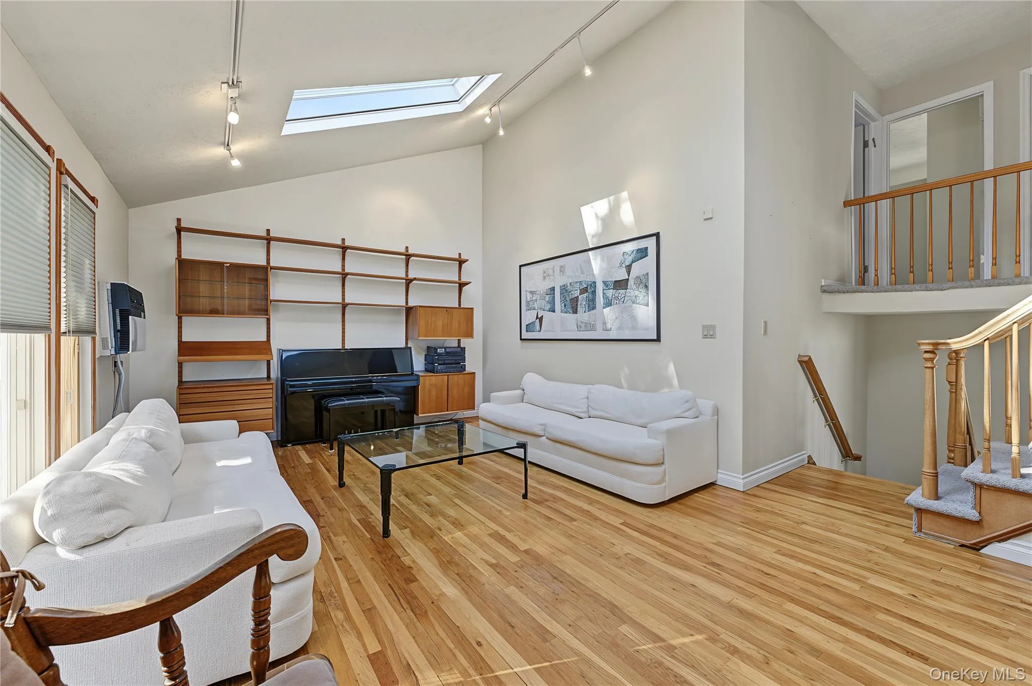 28 Chatham Road, Smithtown, NY, 4 Bedrooms Bedrooms, 8 Rooms Rooms,1 BathroomBathrooms,Residential,For Rent,Chatham,0,1064394 28 Chatham Road, Smithtown, NY, 4 Bedrooms Bedrooms, 8 Rooms Rooms,1 BathroomBathrooms,Residential,For Rent,Chatham,0,1064394