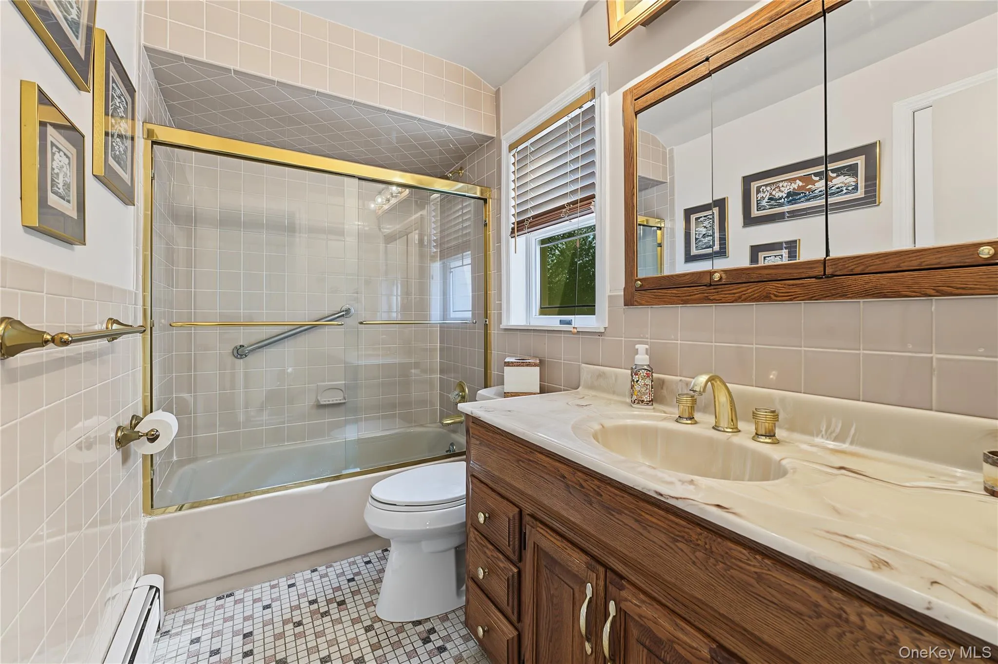 28 Chatham Road, Smithtown, NY, 4 Bedrooms Bedrooms, 8 Rooms Rooms,1 BathroomBathrooms,Residential,For Rent,Chatham,0,1064394 28 Chatham Road, Smithtown, NY, 4 Bedrooms Bedrooms, 8 Rooms Rooms,1 BathroomBathrooms,Residential,For Rent,Chatham,0,1064394