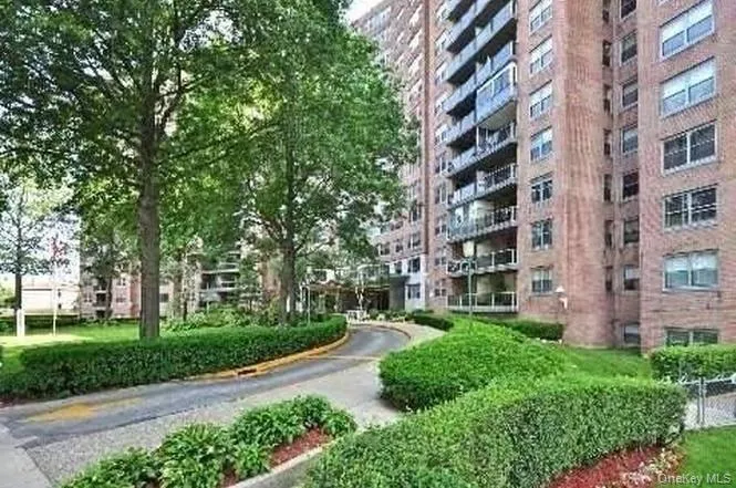 61-20 Grand Central Parkway, New York, NY, 1 Bedroom Bedrooms, 3 Rooms Rooms,1 BathroomBathrooms,Residential,For Rent,Grand Central,0,1064396 61-20 Grand Central Parkway, New York, NY, 1 Bedroom Bedrooms, 3 Rooms Rooms,1 BathroomBathrooms,Residential,For Rent,Grand Central,0,1064396