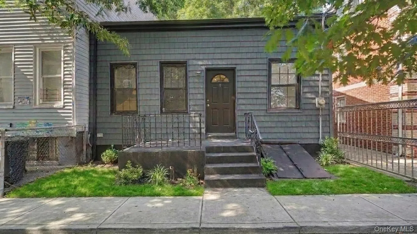 51 Hill Street, New York, NY, 4 Bedrooms Bedrooms, 8 Rooms Rooms,3 BathroomsBathrooms,Residential,For Rent,Hill,0,1064407 51 Hill Street, New York, NY, 4 Bedrooms Bedrooms, 8 Rooms Rooms,3 BathroomsBathrooms,Residential,For Rent,Hill,0,1064407