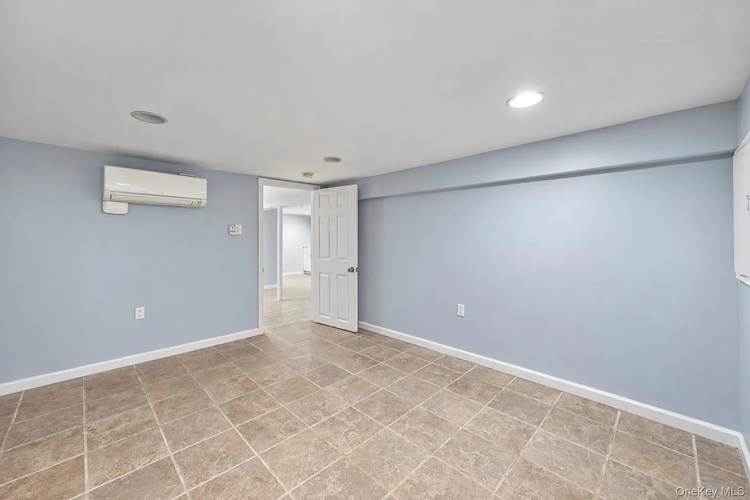14 Burns Avenue, Oyster Bay, NY, 4 Bedrooms Bedrooms, 6 Rooms Rooms,2 BathroomsBathrooms,Residential,For Rent,Burns,0,1064413 14 Burns Avenue, Oyster Bay, NY, 4 Bedrooms Bedrooms, 6 Rooms Rooms,2 BathroomsBathrooms,Residential,For Rent,Burns,0,1064413