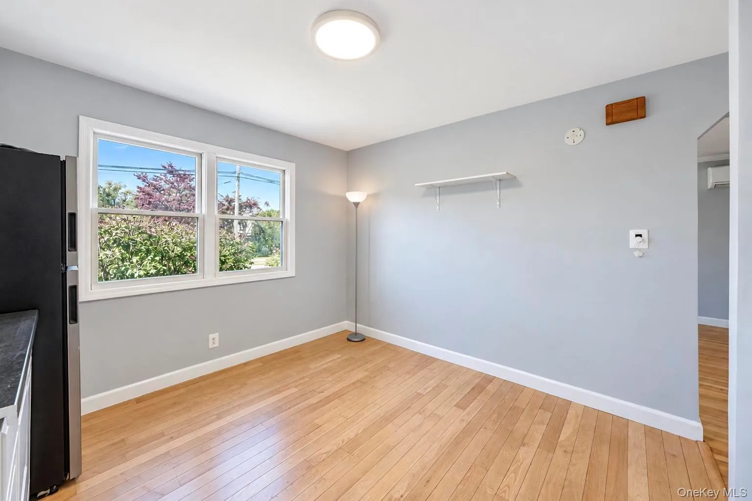 14 Burns Avenue, Oyster Bay, NY, 4 Bedrooms Bedrooms, 6 Rooms Rooms,2 BathroomsBathrooms,Residential,For Rent,Burns,0,1064413 14 Burns Avenue, Oyster Bay, NY, 4 Bedrooms Bedrooms, 6 Rooms Rooms,2 BathroomsBathrooms,Residential,For Rent,Burns,0,1064413