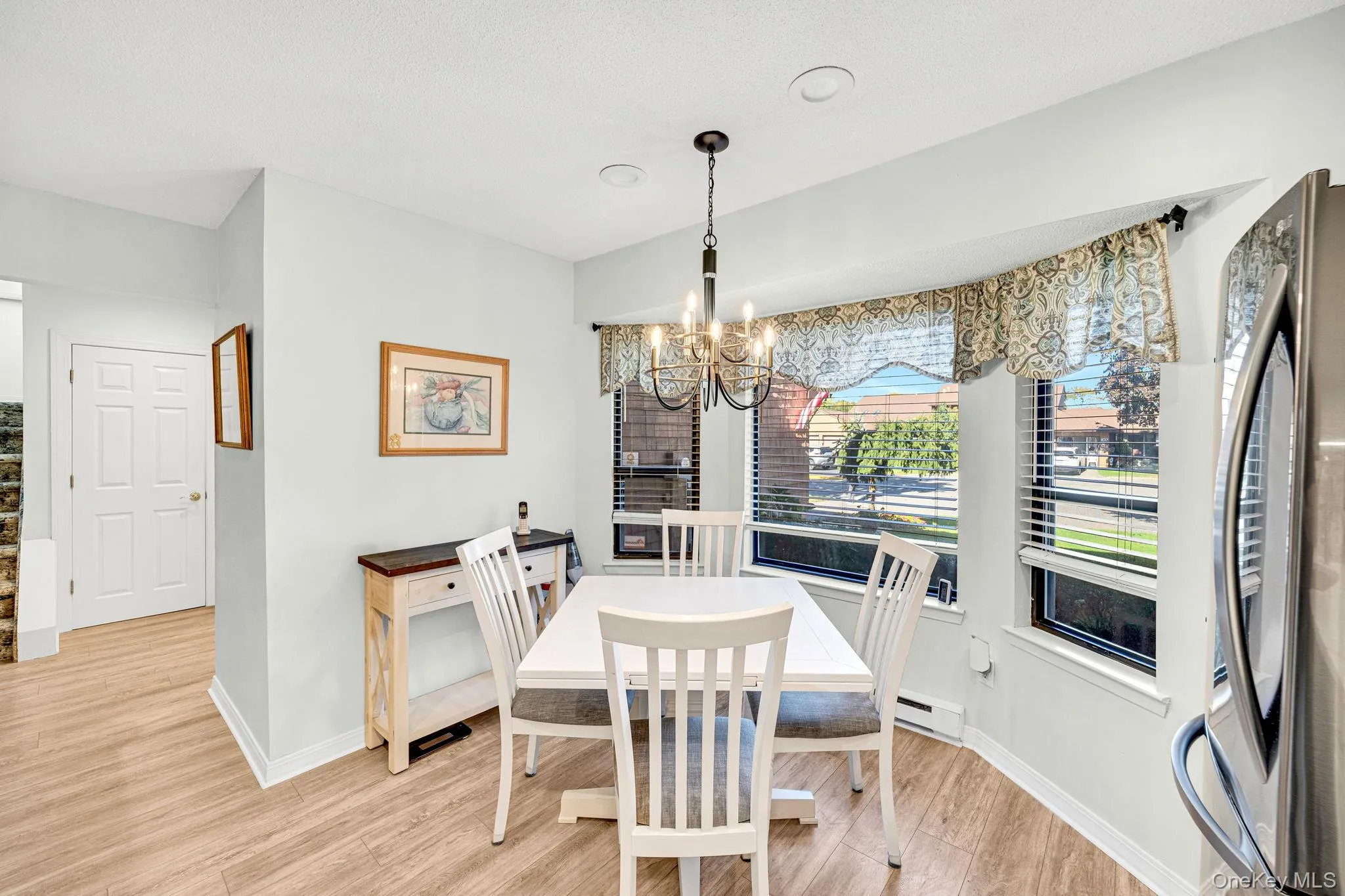 82 Rhett Court, Huntington, NY, 2 Bedrooms Bedrooms, 4 Rooms Rooms,2 BathroomsBathrooms,Residential,For Rent,Rhett,0,1064428 82 Rhett Court, Huntington, NY, 2 Bedrooms Bedrooms, 4 Rooms Rooms,2 BathroomsBathrooms,Residential,For Rent,Rhett,0,1064428