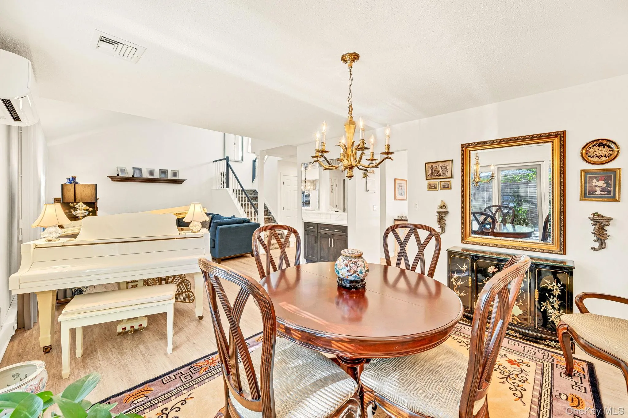 82 Rhett Court, Huntington, NY, 2 Bedrooms Bedrooms, 4 Rooms Rooms,2 BathroomsBathrooms,Residential,For Rent,Rhett,0,1064428 82 Rhett Court, Huntington, NY, 2 Bedrooms Bedrooms, 4 Rooms Rooms,2 BathroomsBathrooms,Residential,For Rent,Rhett,0,1064428