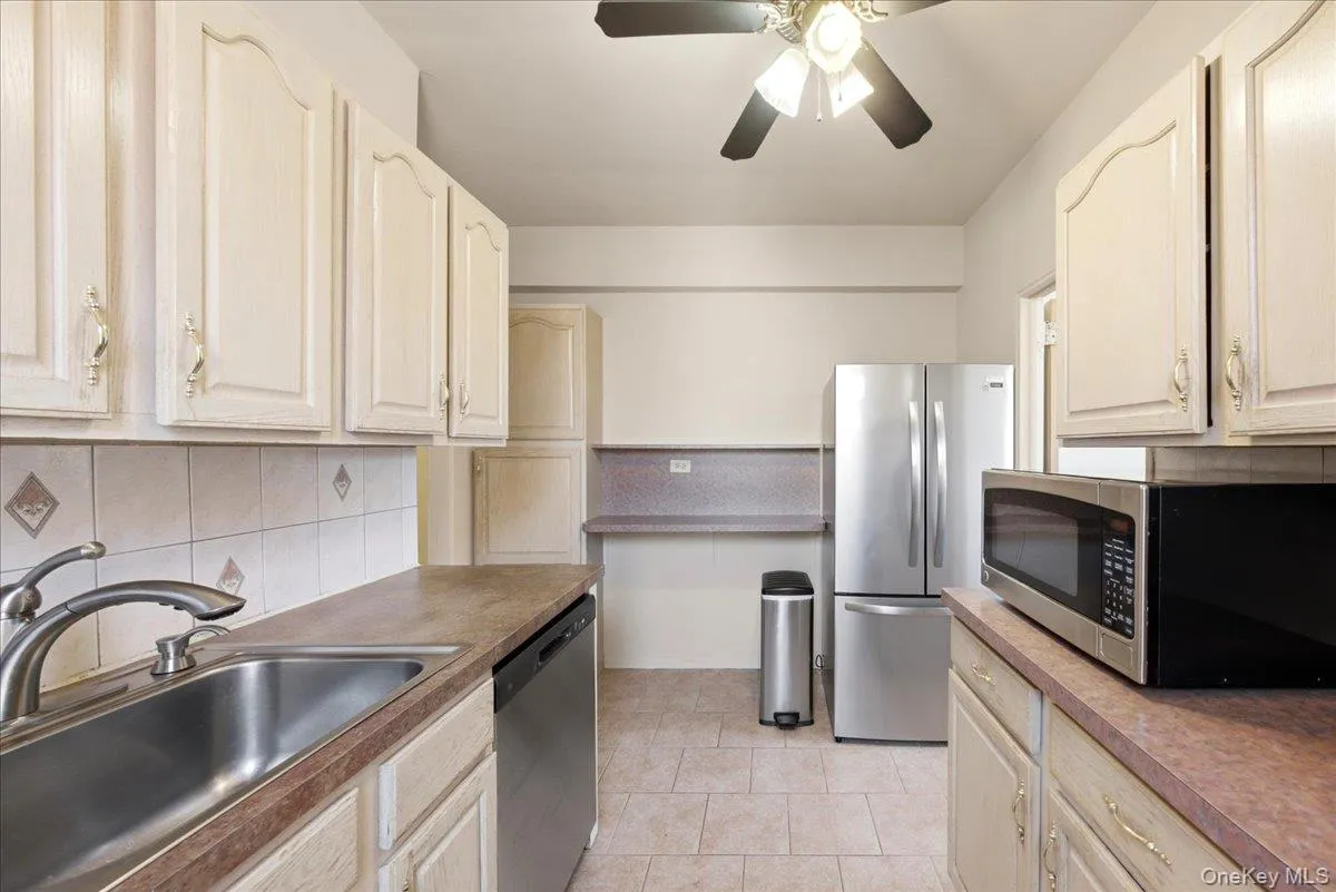 50 kenilworth Place, New York, NY, 2 Bedrooms Bedrooms, 5 Rooms Rooms,1 BathroomBathrooms,Residential,For Rent,kenilworth,0,1064450 50 kenilworth Place, New York, NY, 2 Bedrooms Bedrooms, 5 Rooms Rooms,1 BathroomBathrooms,Residential,For Rent,kenilworth,0,1064450