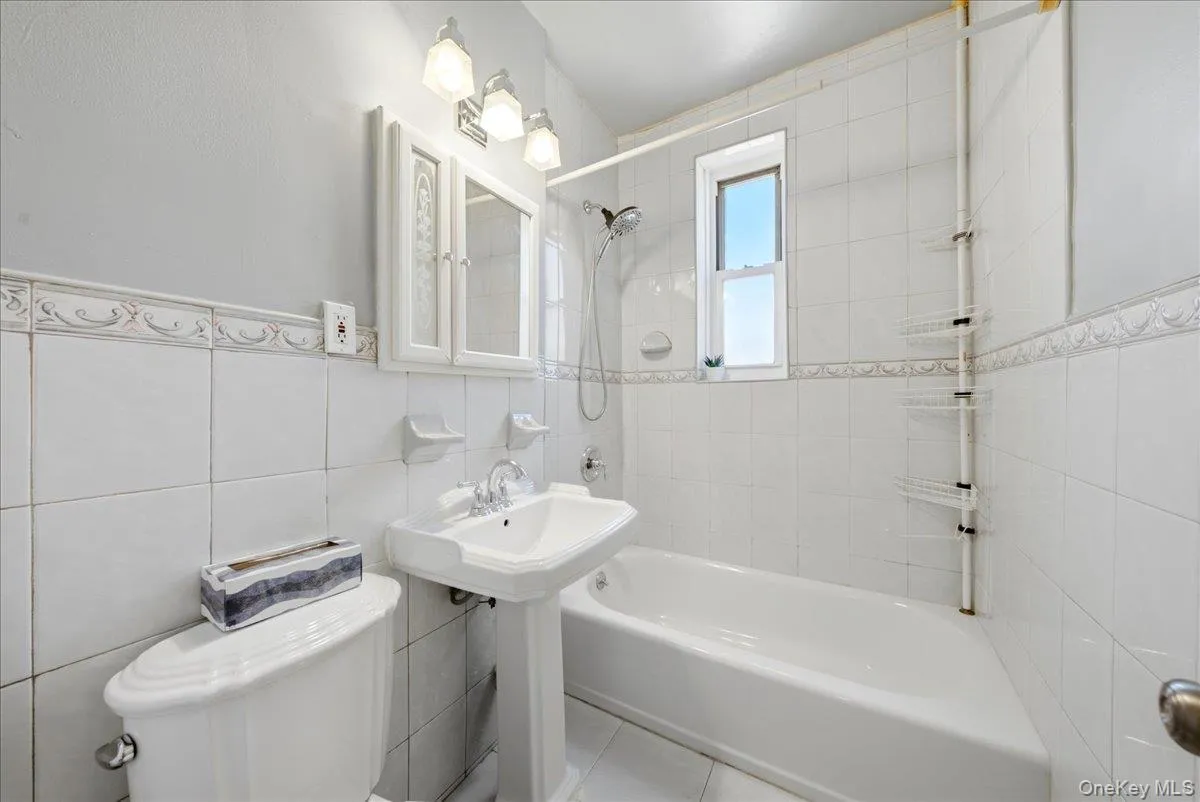 50 kenilworth Place, New York, NY, 2 Bedrooms Bedrooms, 5 Rooms Rooms,1 BathroomBathrooms,Residential,For Rent,kenilworth,0,1064450 50 kenilworth Place, New York, NY, 2 Bedrooms Bedrooms, 5 Rooms Rooms,1 BathroomBathrooms,Residential,For Rent,kenilworth,0,1064450
