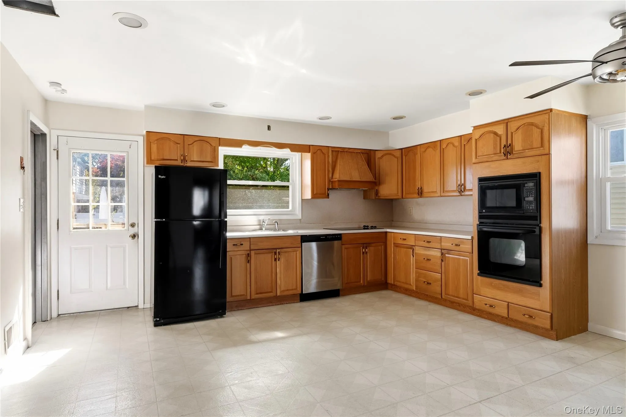 231 Clearwater Road, Babylon, NY, 2 Bedrooms Bedrooms, 4 Rooms Rooms,1 BathroomBathrooms,Residential,For Rent,Clearwater,0,1064457 231 Clearwater Road, Babylon, NY, 2 Bedrooms Bedrooms, 4 Rooms Rooms,1 BathroomBathrooms,Residential,For Rent,Clearwater,0,1064457
