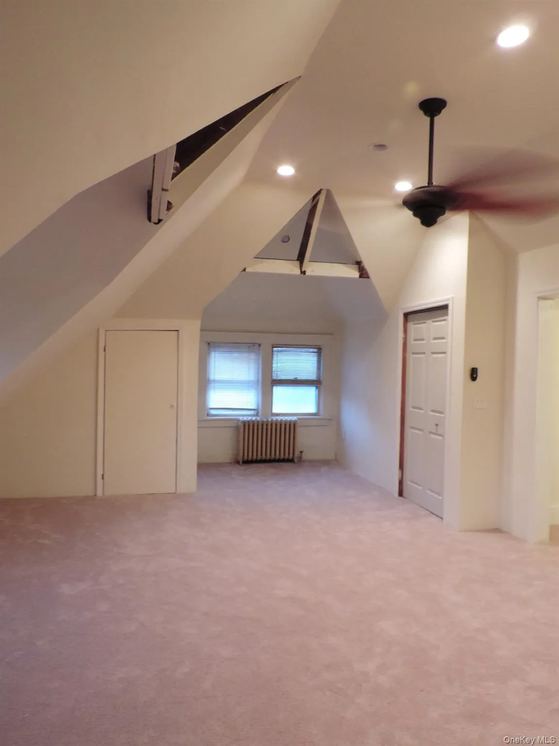 141 CLINTON Avenue, New Rochelle, NY, 4 Bedrooms Bedrooms, 11 Rooms Rooms,2 BathroomsBathrooms,Residential Lease,For Rent,CLINTON,0,1064481 141 CLINTON Avenue, New Rochelle, NY, 4 Bedrooms Bedrooms, 11 Rooms Rooms,2 BathroomsBathrooms,Residential Lease,For Rent,CLINTON,0,1064481