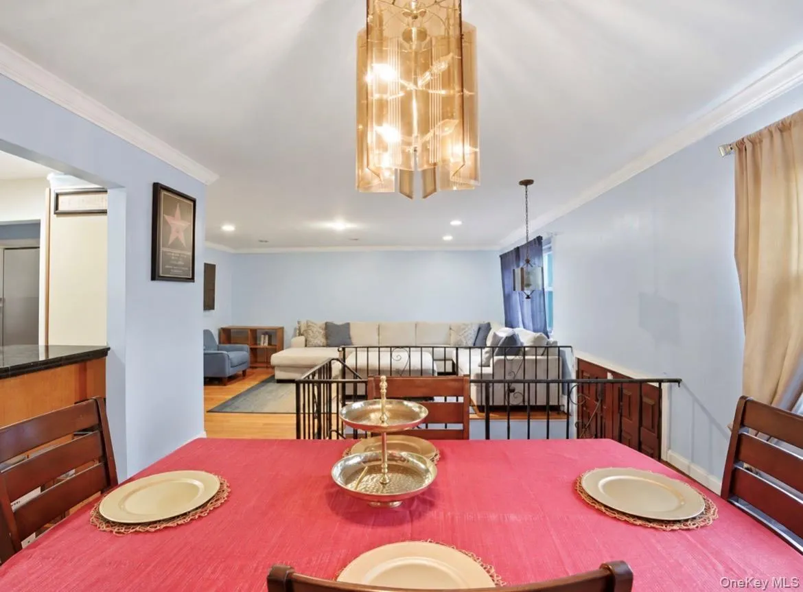 20 Tyler Place, Greenburgh, NY, 5 Bedrooms Bedrooms, 8 Rooms Rooms,2 BathroomsBathrooms,Residential,For Rent,Tyler,0,1064502 20 Tyler Place, Greenburgh, NY, 5 Bedrooms Bedrooms, 8 Rooms Rooms,2 BathroomsBathrooms,Residential,For Rent,Tyler,0,1064502