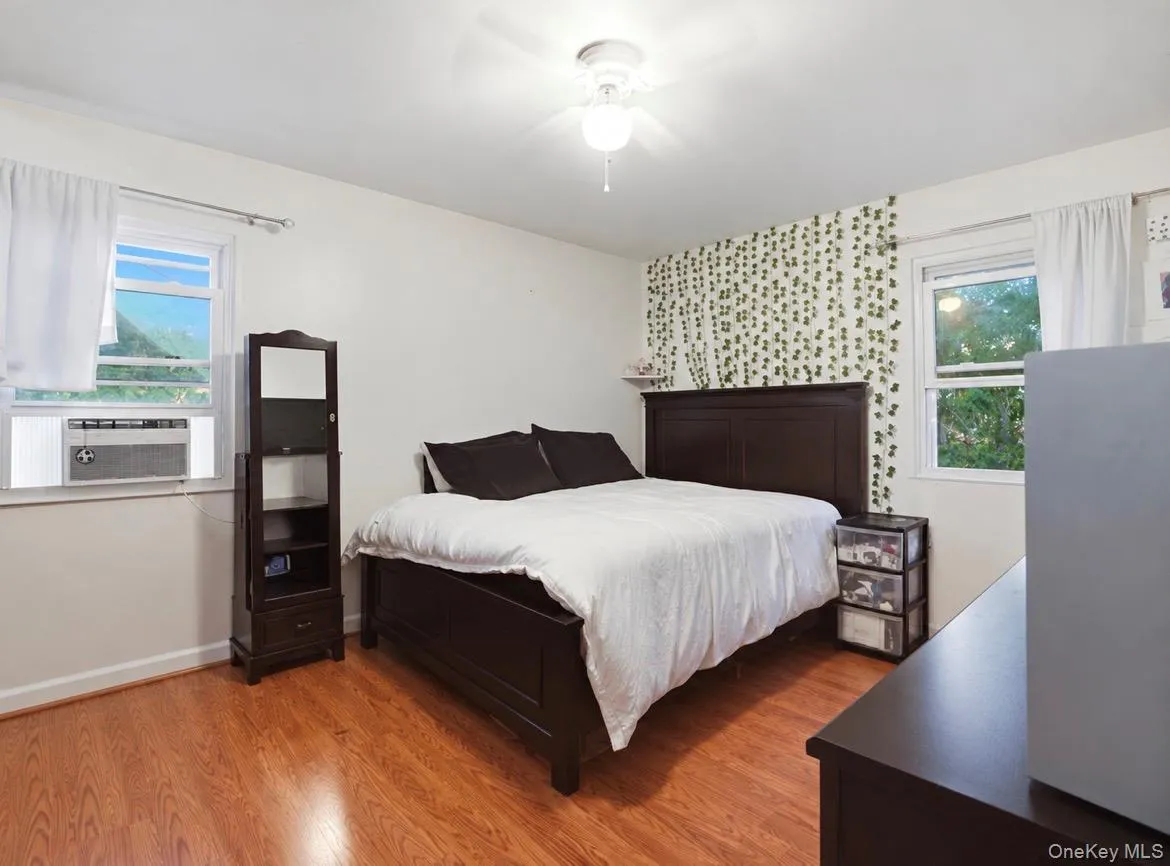 20 Tyler Place, Greenburgh, NY, 5 Bedrooms Bedrooms, 8 Rooms Rooms,2 BathroomsBathrooms,Residential,For Rent,Tyler,0,1064502 20 Tyler Place, Greenburgh, NY, 5 Bedrooms Bedrooms, 8 Rooms Rooms,2 BathroomsBathrooms,Residential,For Rent,Tyler,0,1064502