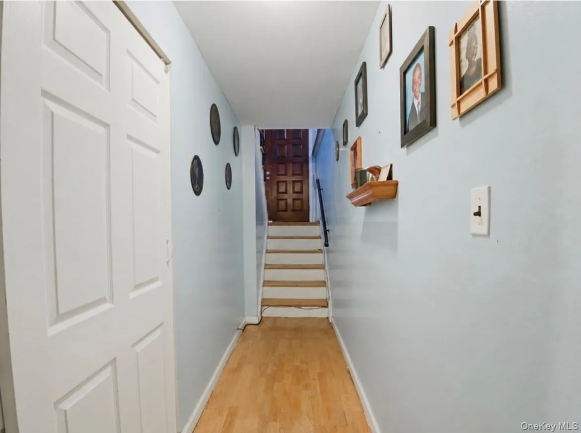 20 Tyler Place, Greenburgh, NY, 5 Bedrooms Bedrooms, 8 Rooms Rooms,2 BathroomsBathrooms,Residential,For Rent,Tyler,0,1064502 20 Tyler Place, Greenburgh, NY, 5 Bedrooms Bedrooms, 8 Rooms Rooms,2 BathroomsBathrooms,Residential,For Rent,Tyler,0,1064502