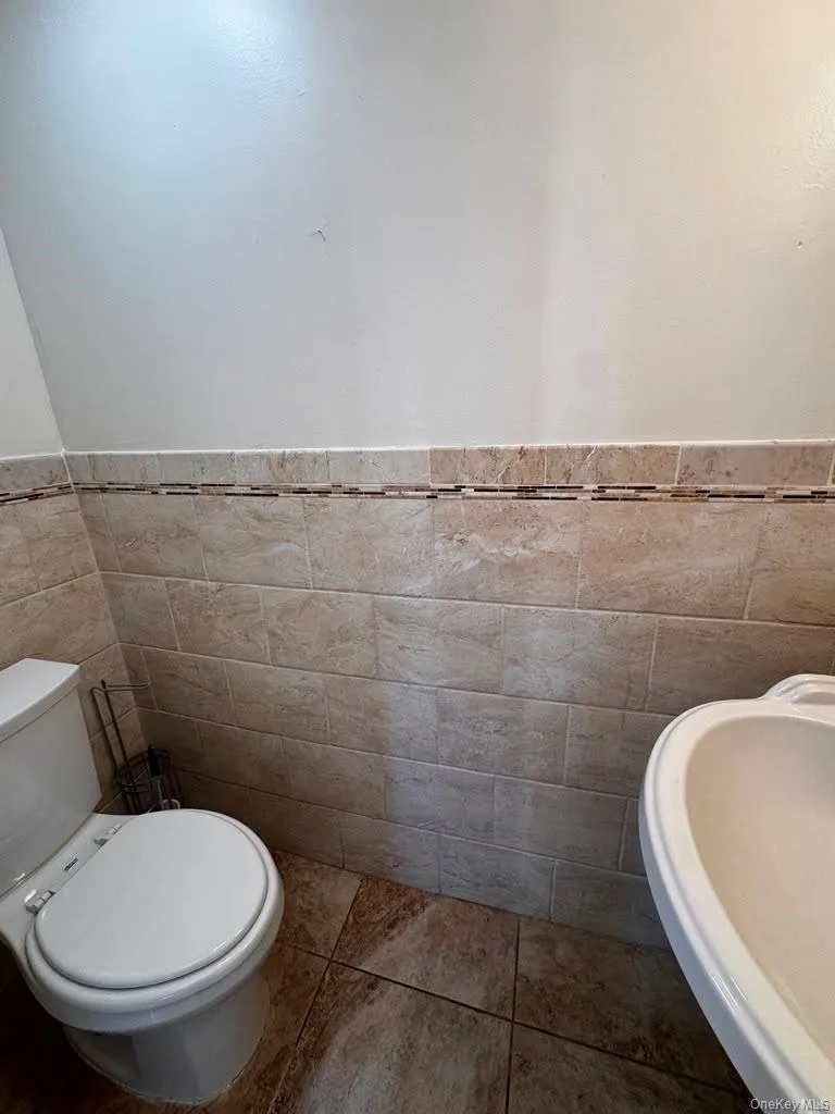 42 Sundial Lane, Brookhaven, NY, 4 Bedrooms Bedrooms, 9 Rooms Rooms,2 BathroomsBathrooms,Residential Lease,For Rent,Sundial,0,1064510 42 Sundial Lane, Brookhaven, NY, 4 Bedrooms Bedrooms, 9 Rooms Rooms,2 BathroomsBathrooms,Residential Lease,For Rent,Sundial,0,1064510