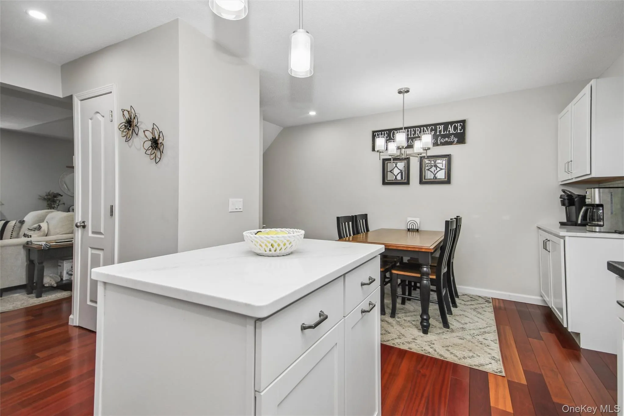 Center Island w/ quartz counter top Center Island w/ quartz counter top