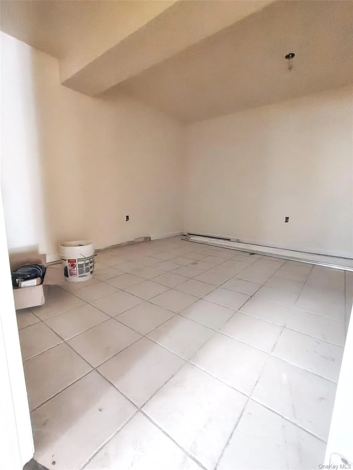 148-74 Brookville Boulevard, New York, NY , With , 2 Bedroom , and , 4 Room , 1 Bathroom , For , Residential Lease , For Rent , 1064527 , MLSID,1064527 148-74 Brookville Boulevard, New York, NY , With , 2 Bedroom , and , 4 Room , 1 Bathroom , For , Residential Lease , For Rent , 1064527 , MLSID,1064527