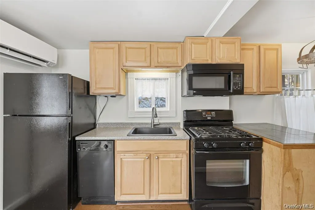 265 Oakland Valley Road, Deerpark, NY, 2 Bedrooms Bedrooms, 5 Rooms Rooms,1 BathroomBathrooms,Residential Lease,For Rent,Oakland Valley,0,1064542 265 Oakland Valley Road, Deerpark, NY, 2 Bedrooms Bedrooms, 5 Rooms Rooms,1 BathroomBathrooms,Residential Lease,For Rent,Oakland Valley,0,1064542