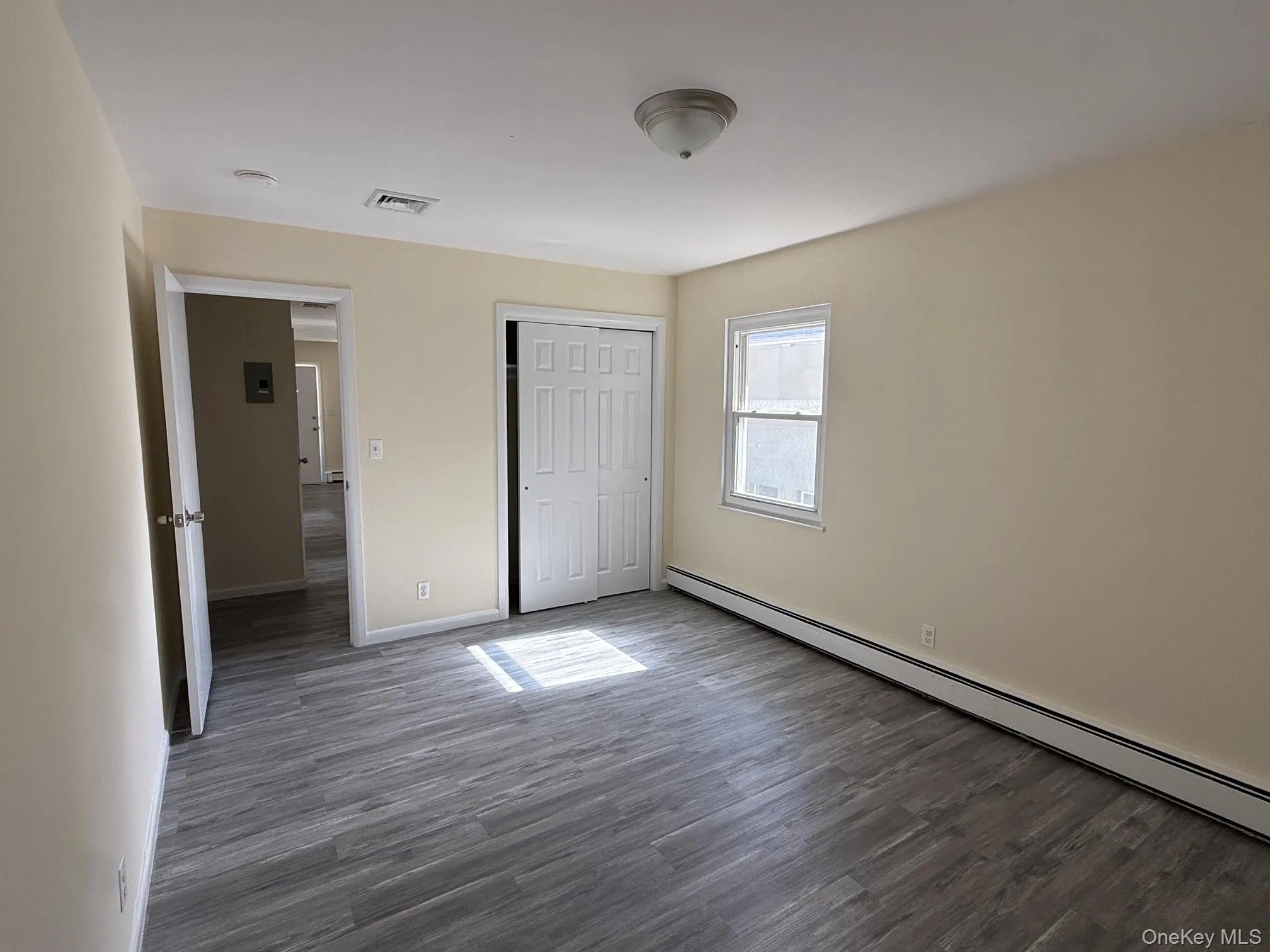 29 Sunset Avenue, Glen Cove, NY, 2 Bedrooms Bedrooms, 4 Rooms Rooms,1 BathroomBathrooms,Residential Lease,For Rent,Sunset,0,1064550 29 Sunset Avenue, Glen Cove, NY, 2 Bedrooms Bedrooms, 4 Rooms Rooms,1 BathroomBathrooms,Residential Lease,For Rent,Sunset,0,1064550