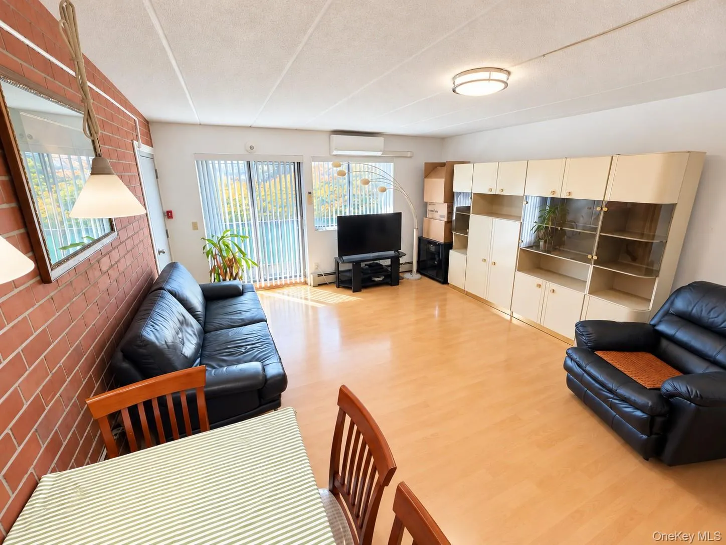 34-45 Leavitt Street, New York, NY, 2 Bedrooms Bedrooms, 6 Rooms Rooms,2 BathroomsBathrooms,Residential Lease,For Rent,Leavitt Street,0,1064560 34-45 Leavitt Street, New York, NY, 2 Bedrooms Bedrooms, 6 Rooms Rooms,2 BathroomsBathrooms,Residential Lease,For Rent,Leavitt Street,0,1064560