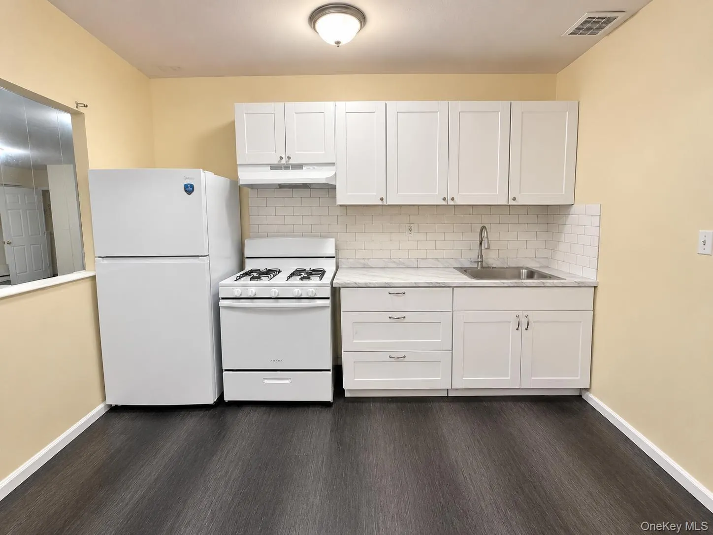 707 Crescent Street, New York, NY, 3 Bedrooms Bedrooms, 4 Rooms Rooms,2 BathroomsBathrooms,Residential Lease,For Rent,Crescent,0,1064575 707 Crescent Street, New York, NY, 3 Bedrooms Bedrooms, 4 Rooms Rooms,2 BathroomsBathrooms,Residential Lease,For Rent,Crescent,0,1064575
