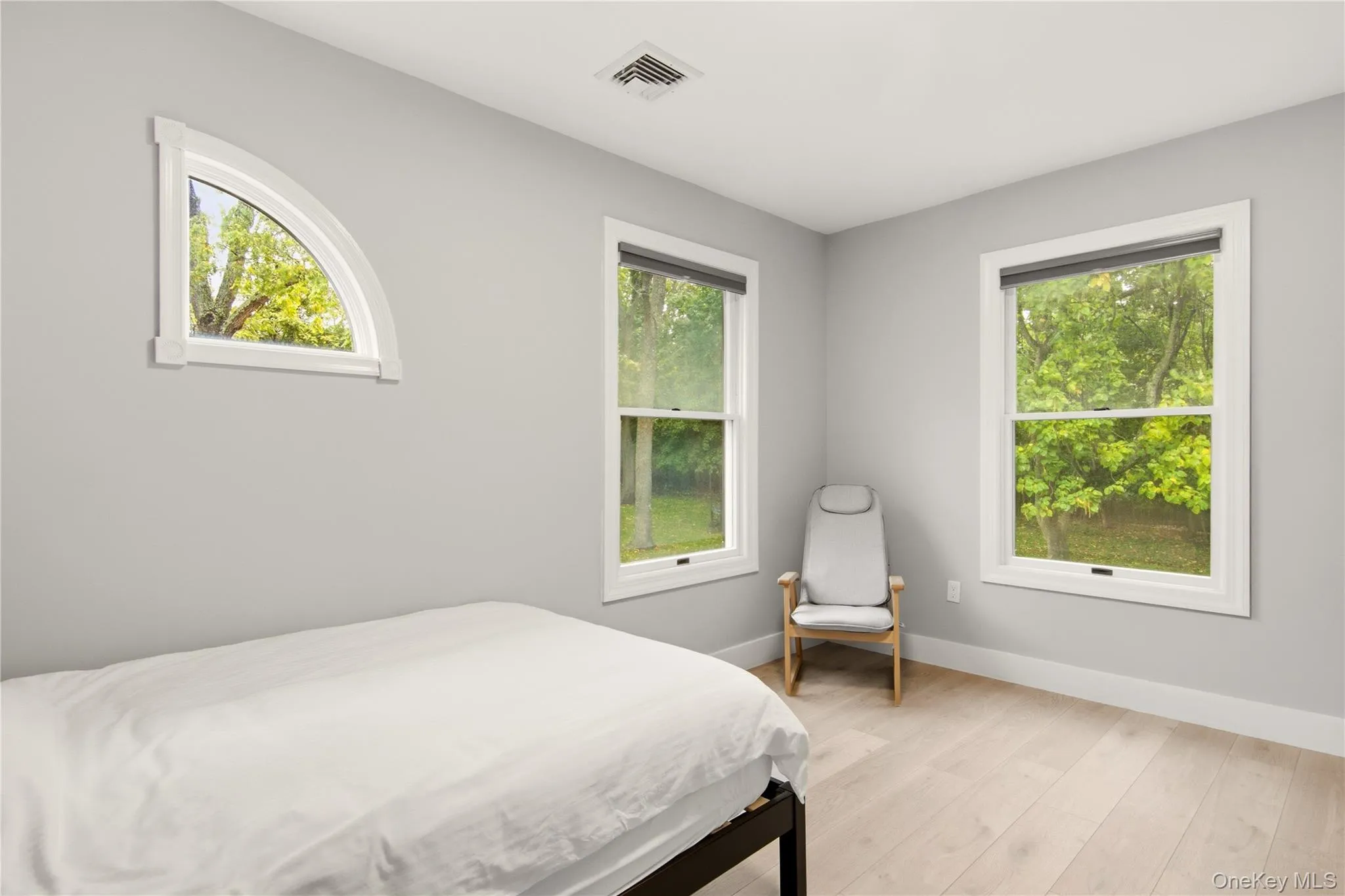 209 Old Town Road, Brookhaven, NY, 4 Bedrooms Bedrooms, 9 Rooms Rooms,3 BathroomsBathrooms,Residential,For Rent,Old Town,0,1064577 209 Old Town Road, Brookhaven, NY, 4 Bedrooms Bedrooms, 9 Rooms Rooms,3 BathroomsBathrooms,Residential,For Rent,Old Town,0,1064577