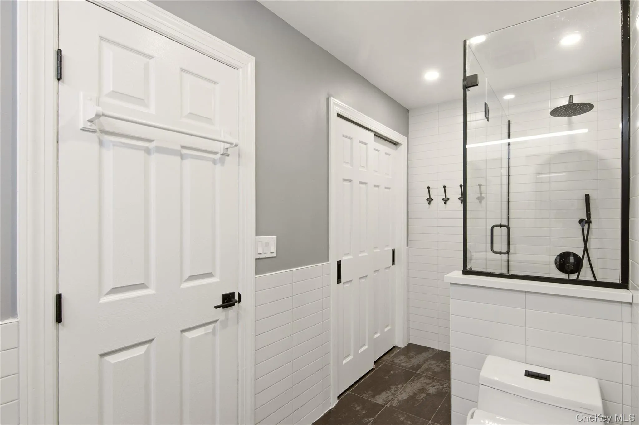 209 Old Town Road, Brookhaven, NY, 4 Bedrooms Bedrooms, 9 Rooms Rooms,3 BathroomsBathrooms,Residential,For Rent,Old Town,0,1064577 209 Old Town Road, Brookhaven, NY, 4 Bedrooms Bedrooms, 9 Rooms Rooms,3 BathroomsBathrooms,Residential,For Rent,Old Town,0,1064577