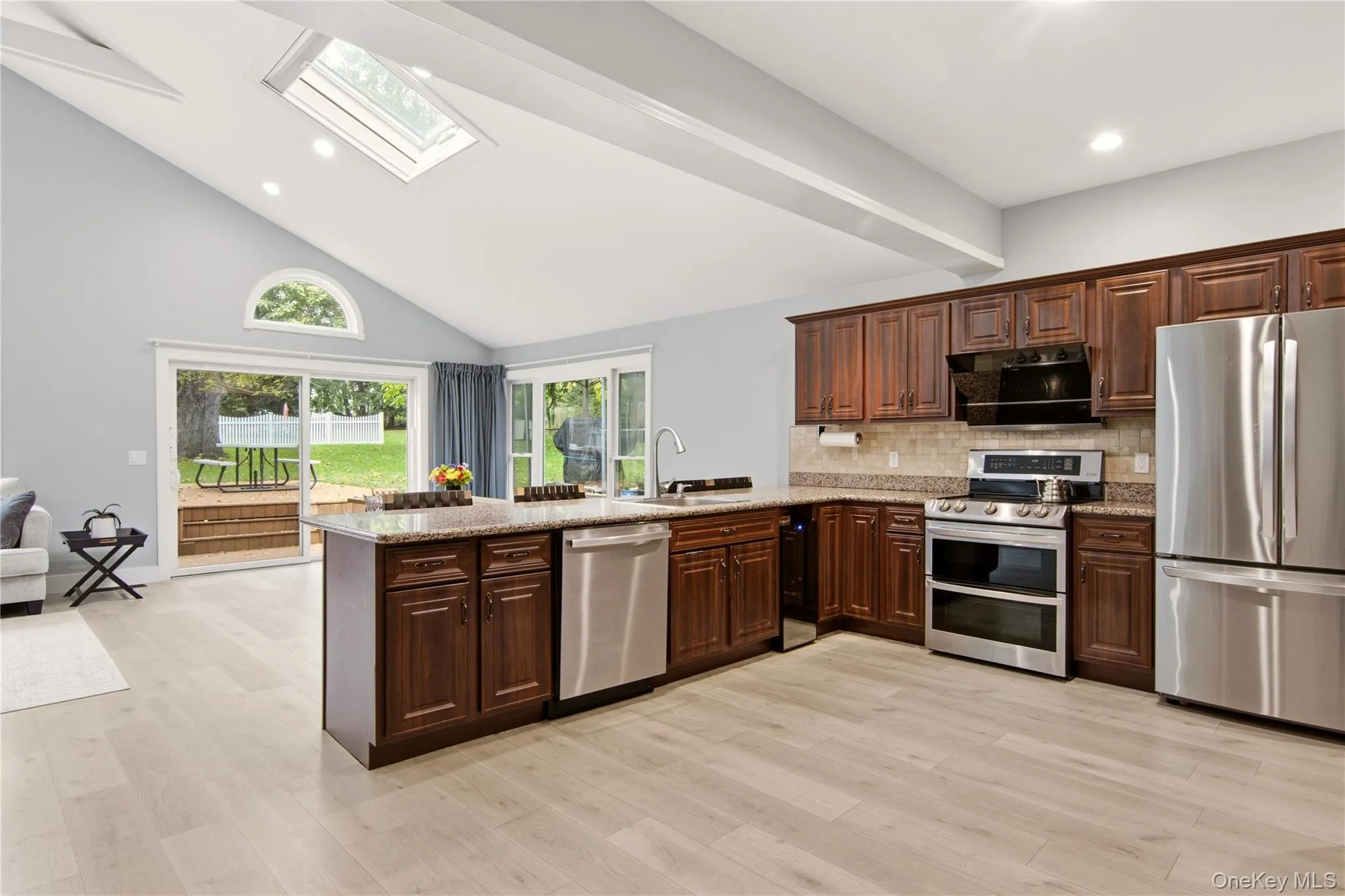 209 Old Town Road, Brookhaven, NY, 4 Bedrooms Bedrooms, 9 Rooms Rooms,3 BathroomsBathrooms,Residential,For Rent,Old Town,0,1064577 209 Old Town Road, Brookhaven, NY, 4 Bedrooms Bedrooms, 9 Rooms Rooms,3 BathroomsBathrooms,Residential,For Rent,Old Town,0,1064577