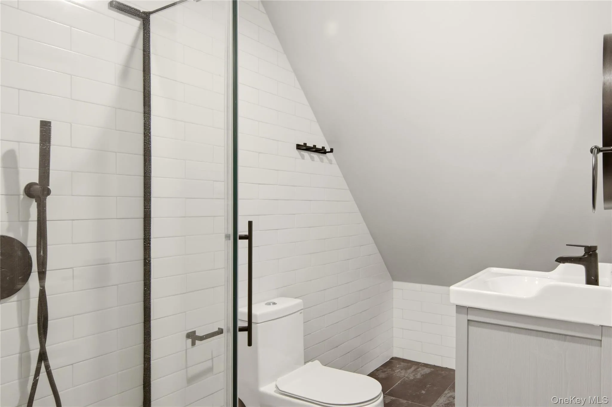 209 Old Town Road, Brookhaven, NY, 4 Bedrooms Bedrooms, 9 Rooms Rooms,3 BathroomsBathrooms,Residential,For Rent,Old Town,0,1064577 209 Old Town Road, Brookhaven, NY, 4 Bedrooms Bedrooms, 9 Rooms Rooms,3 BathroomsBathrooms,Residential,For Rent,Old Town,0,1064577