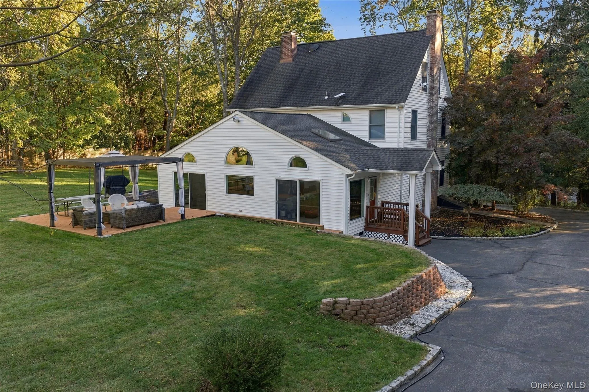 209 Old Town Road, Brookhaven, NY, 4 Bedrooms Bedrooms, 9 Rooms Rooms,3 BathroomsBathrooms,Residential,For Rent,Old Town,0,1064577 209 Old Town Road, Brookhaven, NY, 4 Bedrooms Bedrooms, 9 Rooms Rooms,3 BathroomsBathrooms,Residential,For Rent,Old Town,0,1064577