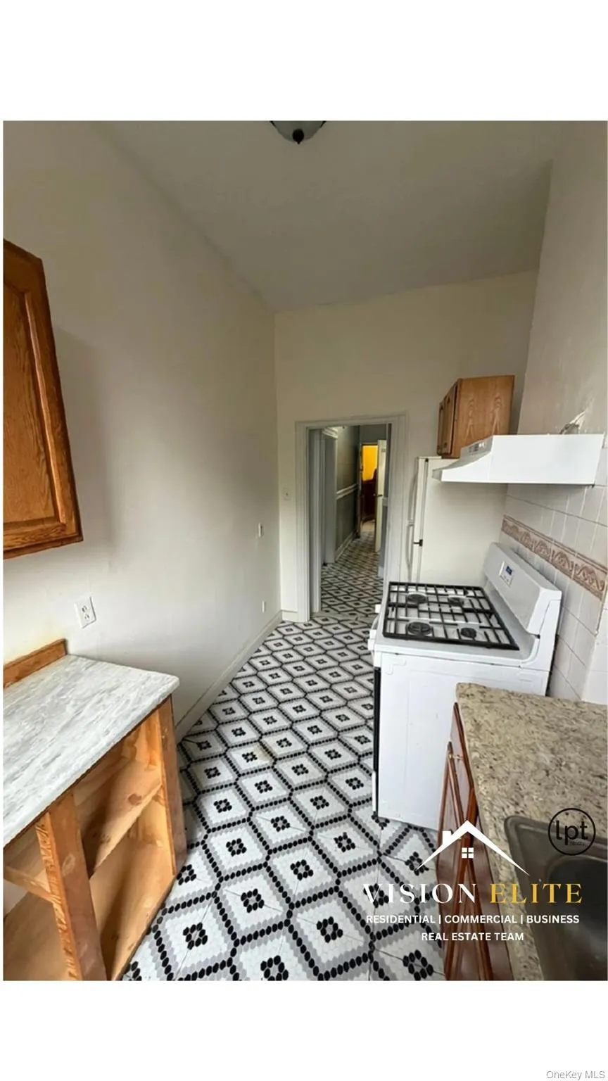 1352 Bushwick Avenue, New York, NY , With , 3 Bedroom , and , 7 Room , 1 Bathroom , For , Residential Lease , For Rent , 1064581 , MLSID,1064581 1352 Bushwick Avenue, New York, NY , With , 3 Bedroom , and , 7 Room , 1 Bathroom , For , Residential Lease , For Rent , 1064581 , MLSID,1064581