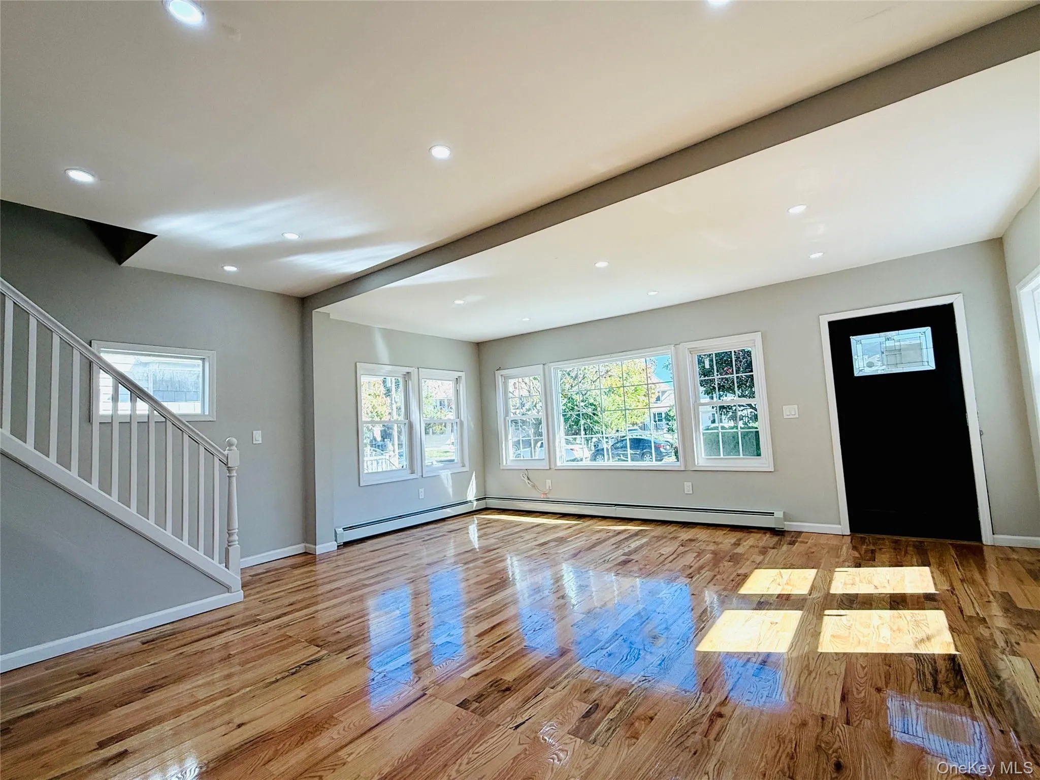 9934 Bellaire Place, New York, NY, 4 Bedrooms Bedrooms, 11 Rooms Rooms,3 BathroomsBathrooms,Residential,For Rent,Bellaire,0,1064603 9934 Bellaire Place, New York, NY, 4 Bedrooms Bedrooms, 11 Rooms Rooms,3 BathroomsBathrooms,Residential,For Rent,Bellaire,0,1064603