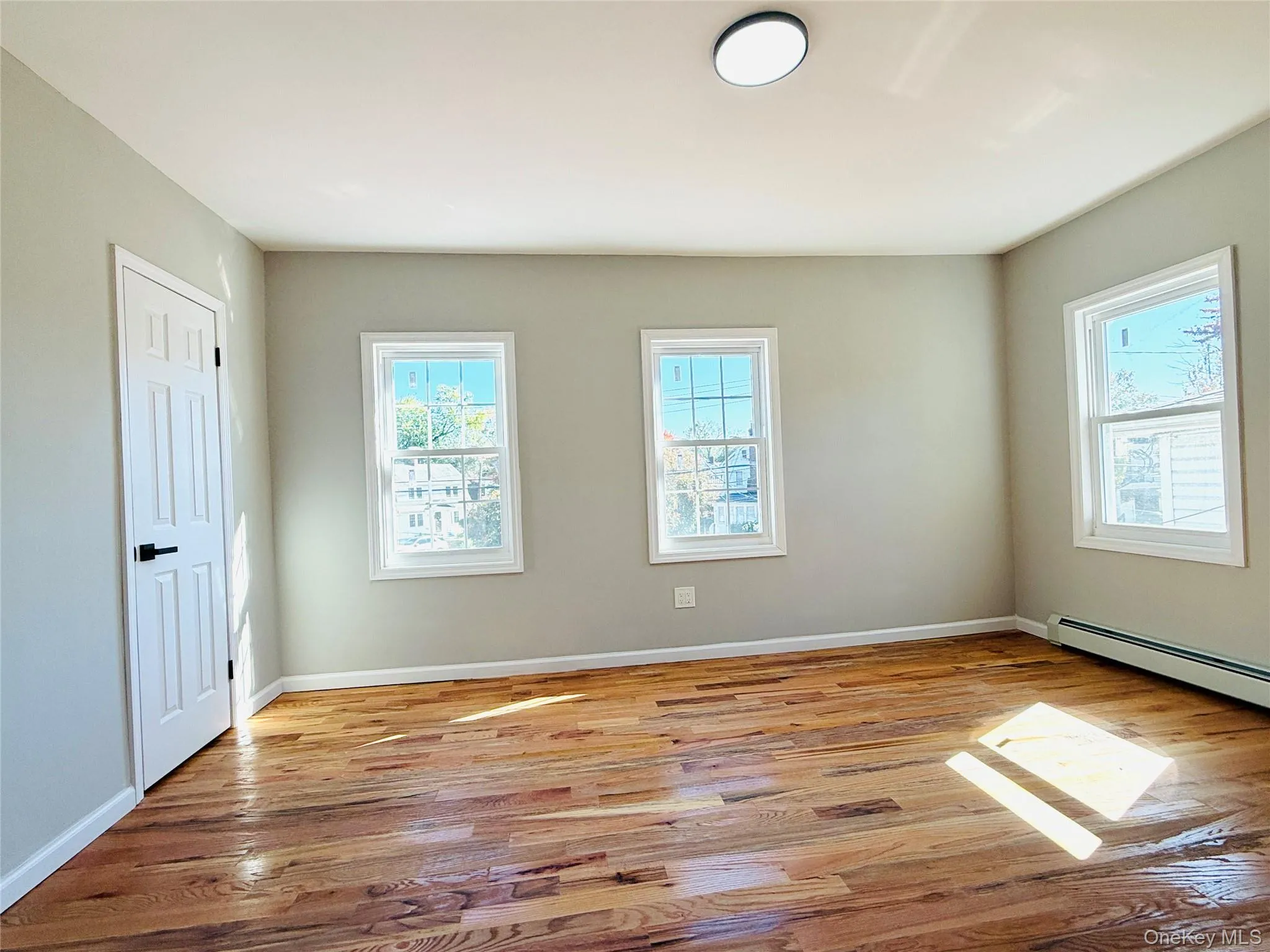 9934 Bellaire Place, New York, NY, 4 Bedrooms Bedrooms, 11 Rooms Rooms,3 BathroomsBathrooms,Residential,For Rent,Bellaire,0,1064603 9934 Bellaire Place, New York, NY, 4 Bedrooms Bedrooms, 11 Rooms Rooms,3 BathroomsBathrooms,Residential,For Rent,Bellaire,0,1064603