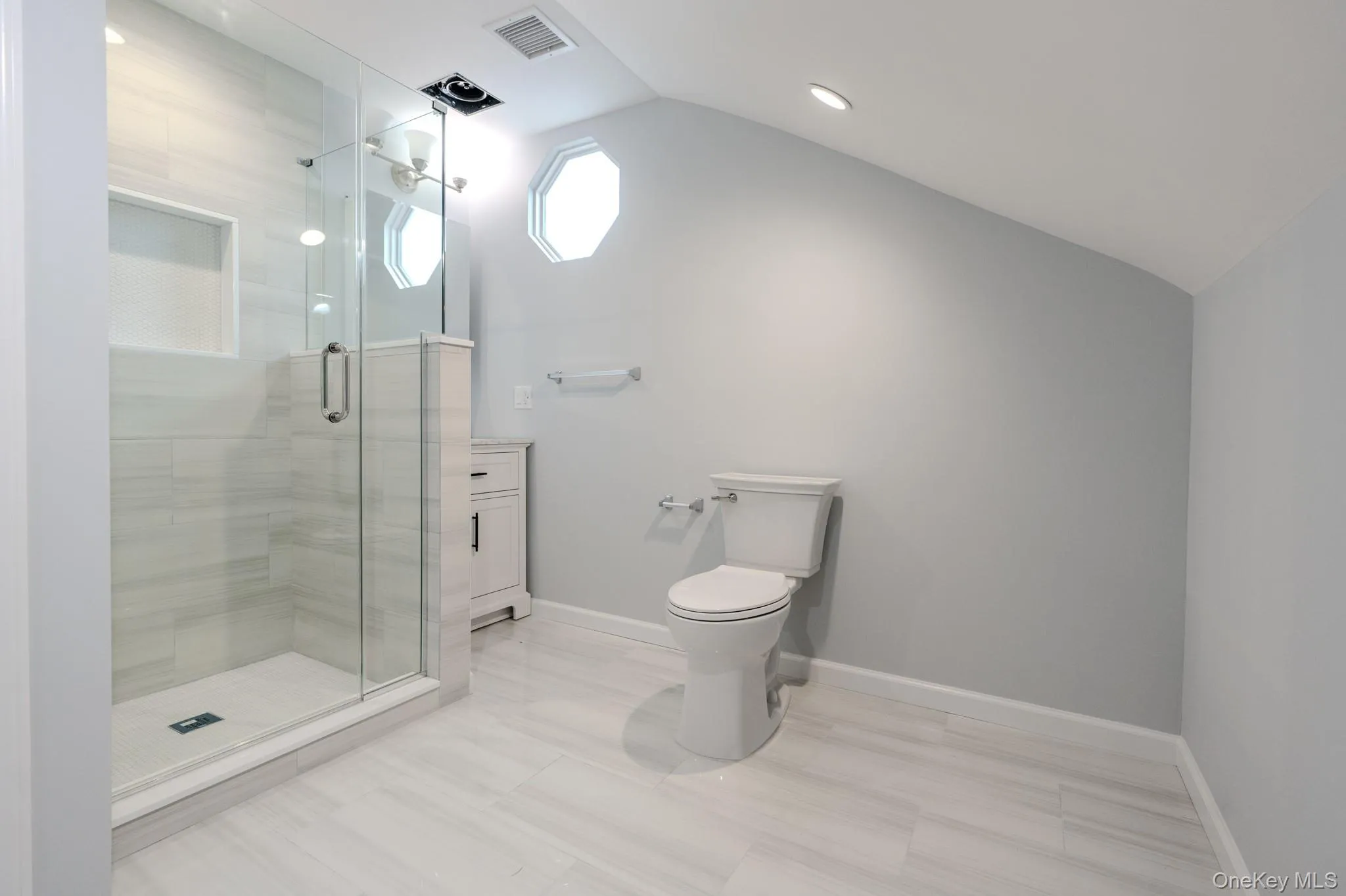2469 Fortesque Avenue, Hempstead, NY, 3 Bedrooms Bedrooms, 7 Rooms Rooms,2 BathroomsBathrooms,Residential,For Rent,Fortesque,0,1064606 2469 Fortesque Avenue, Hempstead, NY, 3 Bedrooms Bedrooms, 7 Rooms Rooms,2 BathroomsBathrooms,Residential,For Rent,Fortesque,0,1064606
