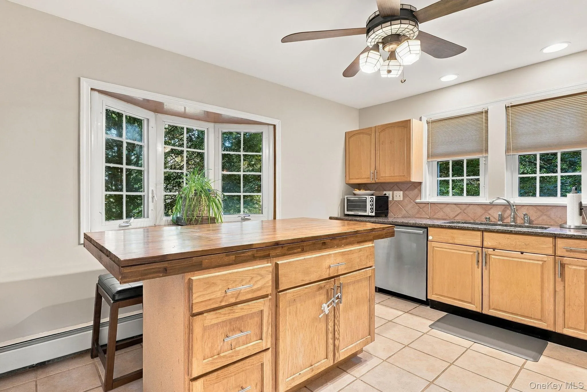 802 Route 52, Carmel, NY, 2 Bedrooms Bedrooms, 5 Rooms Rooms,2 BathroomsBathrooms,Residential,For Rent,Route 52,0,1064609 802 Route 52, Carmel, NY, 2 Bedrooms Bedrooms, 5 Rooms Rooms,2 BathroomsBathrooms,Residential,For Rent,Route 52,0,1064609