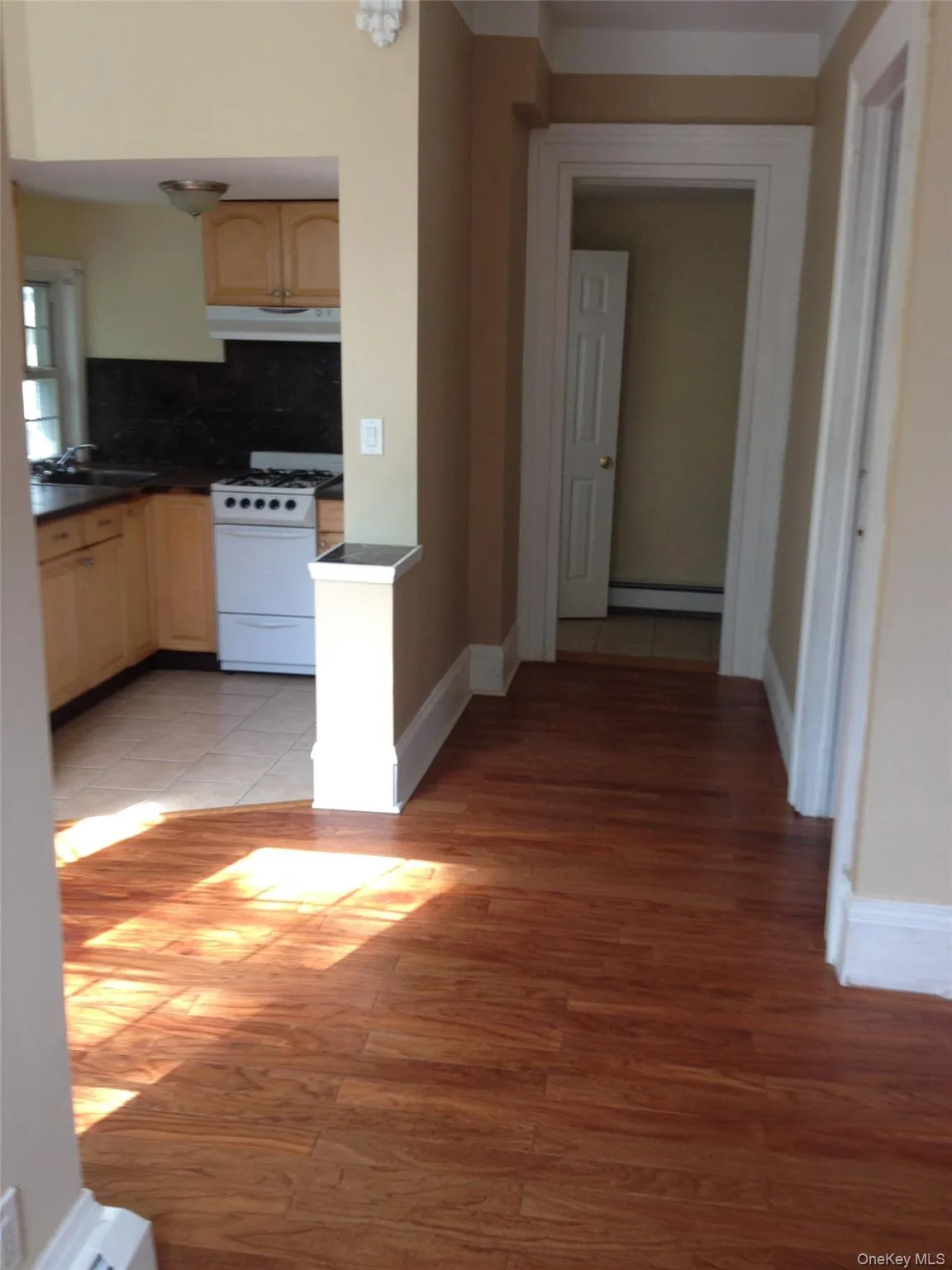 36 South Street, Goshen, NY, 1 Bedroom Bedrooms, 3 Rooms Rooms,1 BathroomBathrooms,Residential Lease,For Rent,South,0,1064628 36 South Street, Goshen, NY, 1 Bedroom Bedrooms, 3 Rooms Rooms,1 BathroomBathrooms,Residential Lease,For Rent,South,0,1064628