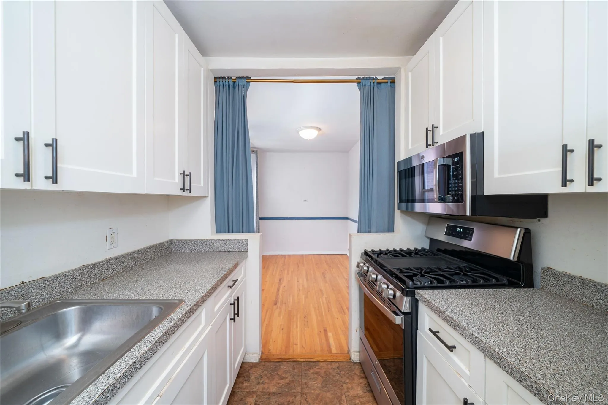 3210 Arlington Avenue, New York, NY, 1 Bedroom Bedrooms, 4 Rooms Rooms,1 BathroomBathrooms,Residential,For Rent,Arlington,0,1064632 3210 Arlington Avenue, New York, NY, 1 Bedroom Bedrooms, 4 Rooms Rooms,1 BathroomBathrooms,Residential,For Rent,Arlington,0,1064632