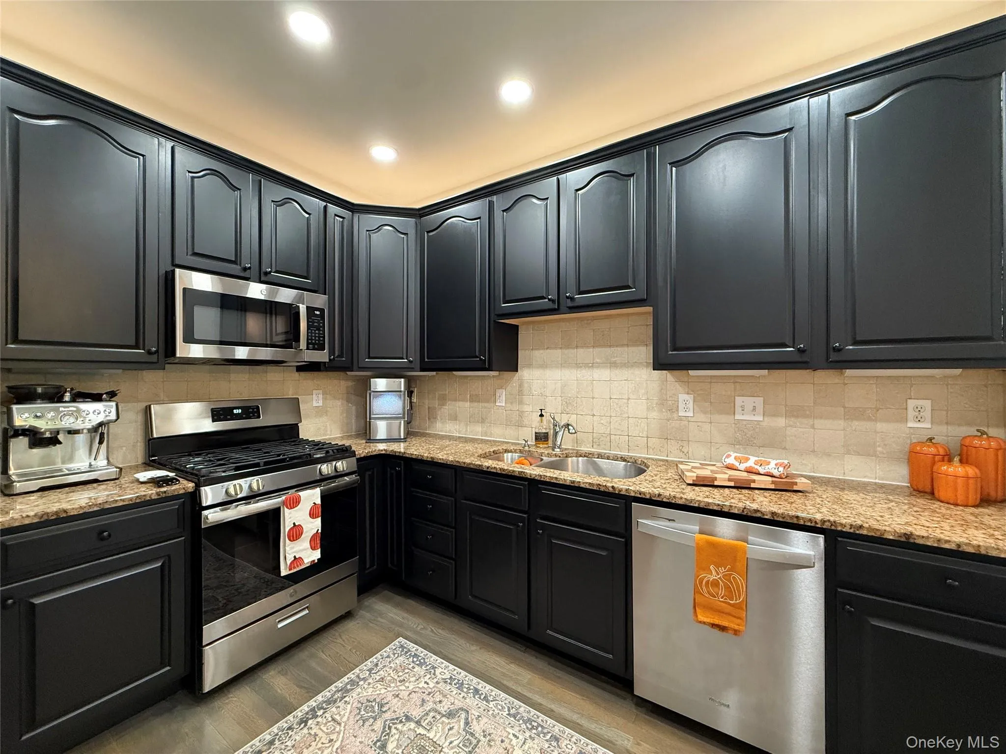 797 Huntington Drive, Fishkill, NY, 2 Bedrooms Bedrooms, 10 Rooms Rooms,2 BathroomsBathrooms,Residential,For Rent,Huntington,0,1064636 797 Huntington Drive, Fishkill, NY, 2 Bedrooms Bedrooms, 10 Rooms Rooms,2 BathroomsBathrooms,Residential,For Rent,Huntington,0,1064636