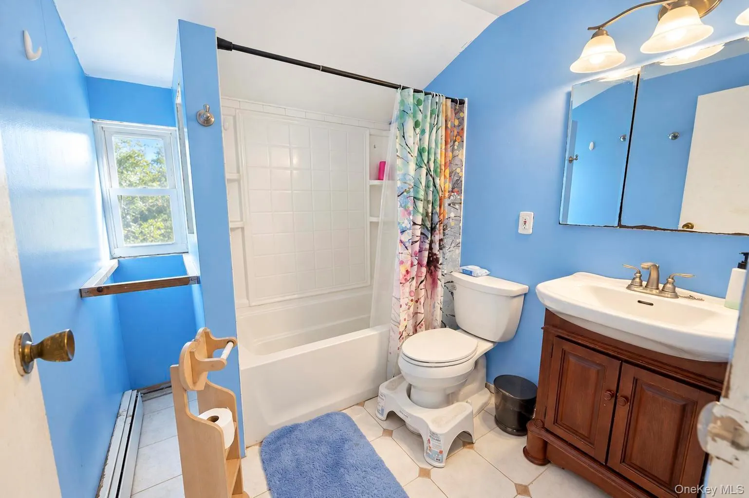 11 Petal Lane, Oyster Bay, NY, 5 Bedrooms Bedrooms, 8 Rooms Rooms,2 BathroomsBathrooms,Residential,For Rent,Petal,0,1064637 11 Petal Lane, Oyster Bay, NY, 5 Bedrooms Bedrooms, 8 Rooms Rooms,2 BathroomsBathrooms,Residential,For Rent,Petal,0,1064637