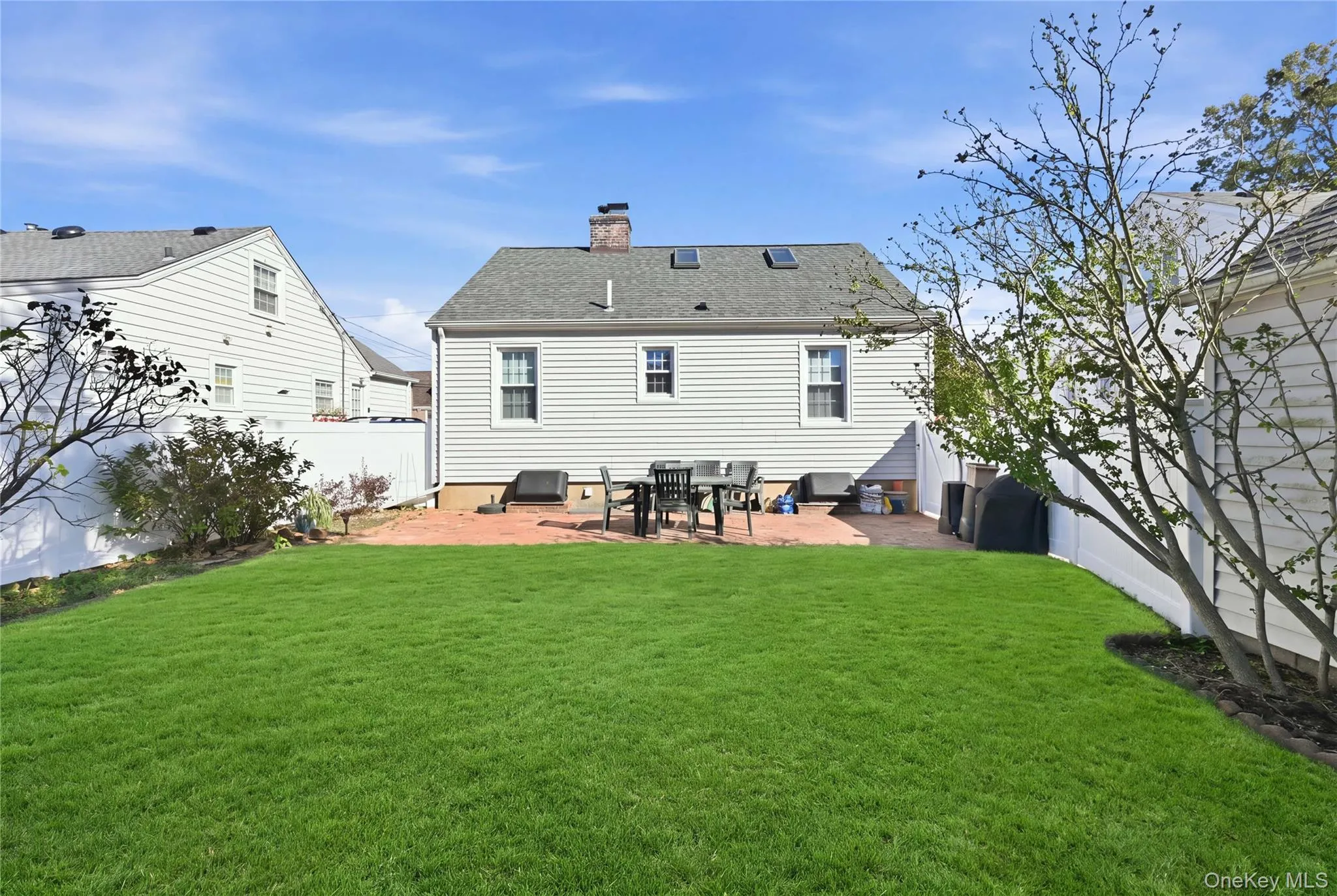 41 Doncaster Road, Hempstead, NY, 3 Bedrooms Bedrooms, 5 Rooms Rooms,1 BathroomBathrooms,Residential,For Rent,Doncaster,0,1064640 41 Doncaster Road, Hempstead, NY, 3 Bedrooms Bedrooms, 5 Rooms Rooms,1 BathroomBathrooms,Residential,For Rent,Doncaster,0,1064640