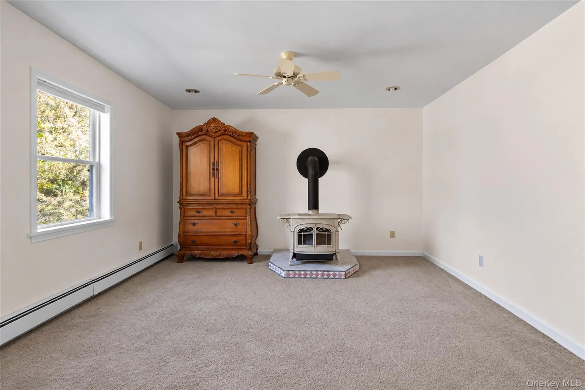 18 Mackey Road, Lloyd, NY, 4 Bedrooms Bedrooms, 10 Rooms Rooms,3 BathroomsBathrooms,Residential,For Rent,Mackey,0,1064643 18 Mackey Road, Lloyd, NY, 4 Bedrooms Bedrooms, 10 Rooms Rooms,3 BathroomsBathrooms,Residential,For Rent,Mackey,0,1064643