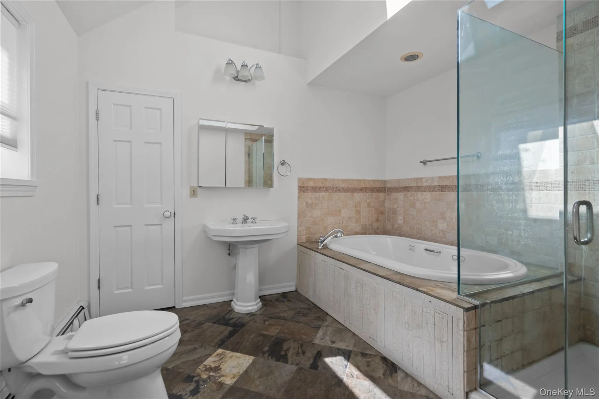 18 Mackey Road, Lloyd, NY, 4 Bedrooms Bedrooms, 10 Rooms Rooms,3 BathroomsBathrooms,Residential,For Rent,Mackey,0,1064643 18 Mackey Road, Lloyd, NY, 4 Bedrooms Bedrooms, 10 Rooms Rooms,3 BathroomsBathrooms,Residential,For Rent,Mackey,0,1064643