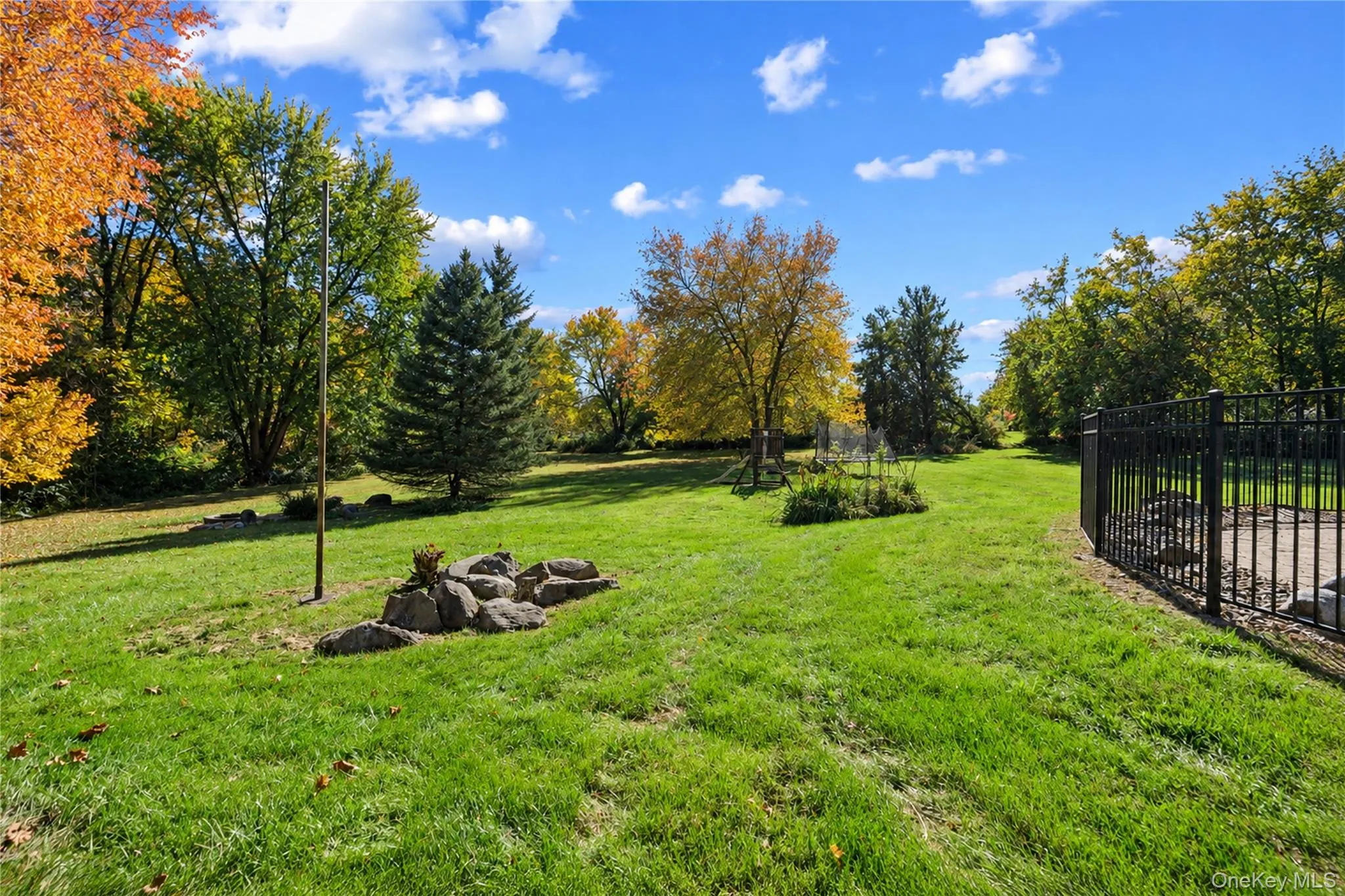18 Mackey Road, Lloyd, NY, 4 Bedrooms Bedrooms, 10 Rooms Rooms,3 BathroomsBathrooms,Residential,For Rent,Mackey,0,1064643 18 Mackey Road, Lloyd, NY, 4 Bedrooms Bedrooms, 10 Rooms Rooms,3 BathroomsBathrooms,Residential,For Rent,Mackey,0,1064643