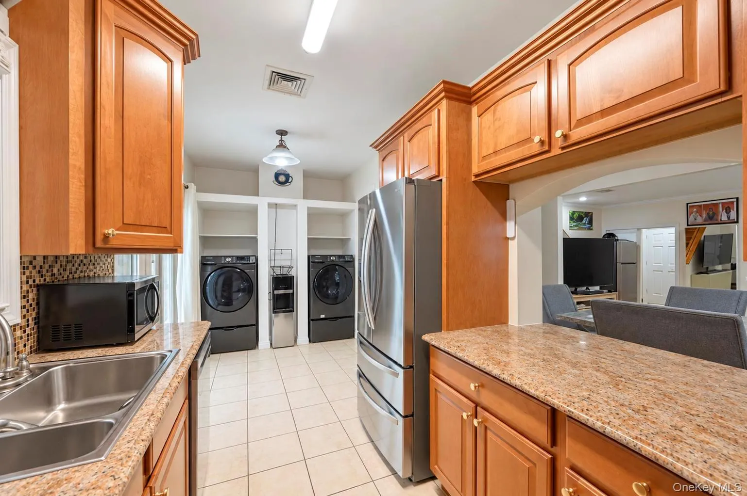 14 4th Street, North Hempstead, NY, 3 Bedrooms Bedrooms, 8 Rooms Rooms,2 BathroomsBathrooms,Residential,For Rent,4th,0,1064644 14 4th Street, North Hempstead, NY, 3 Bedrooms Bedrooms, 8 Rooms Rooms,2 BathroomsBathrooms,Residential,For Rent,4th,0,1064644